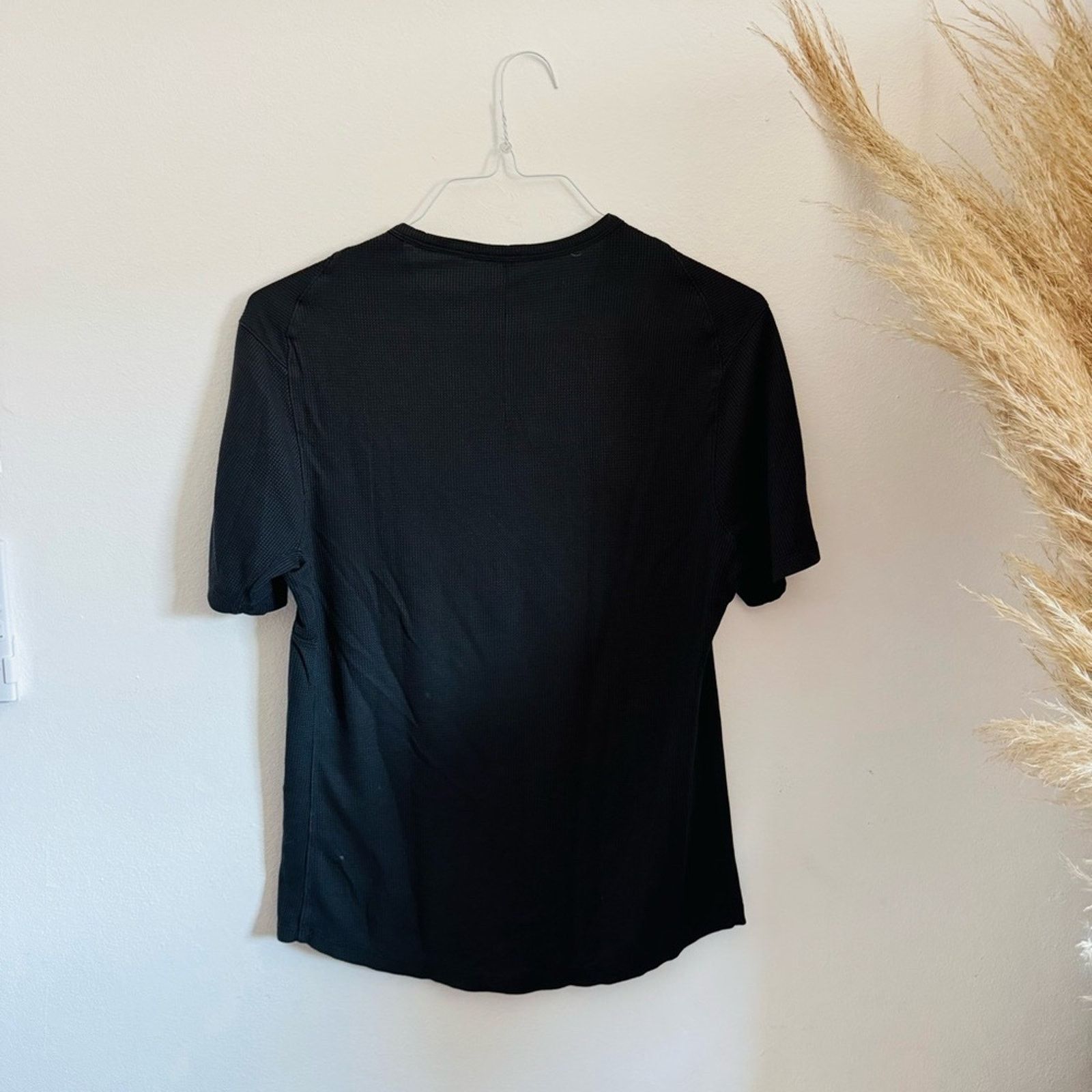 Lululemon MEN LULULEMON Black Graphite Waffle Knit Gym Tee Shirt Top Size US S / EU 44-46 / 1 - 5 Thumbnail