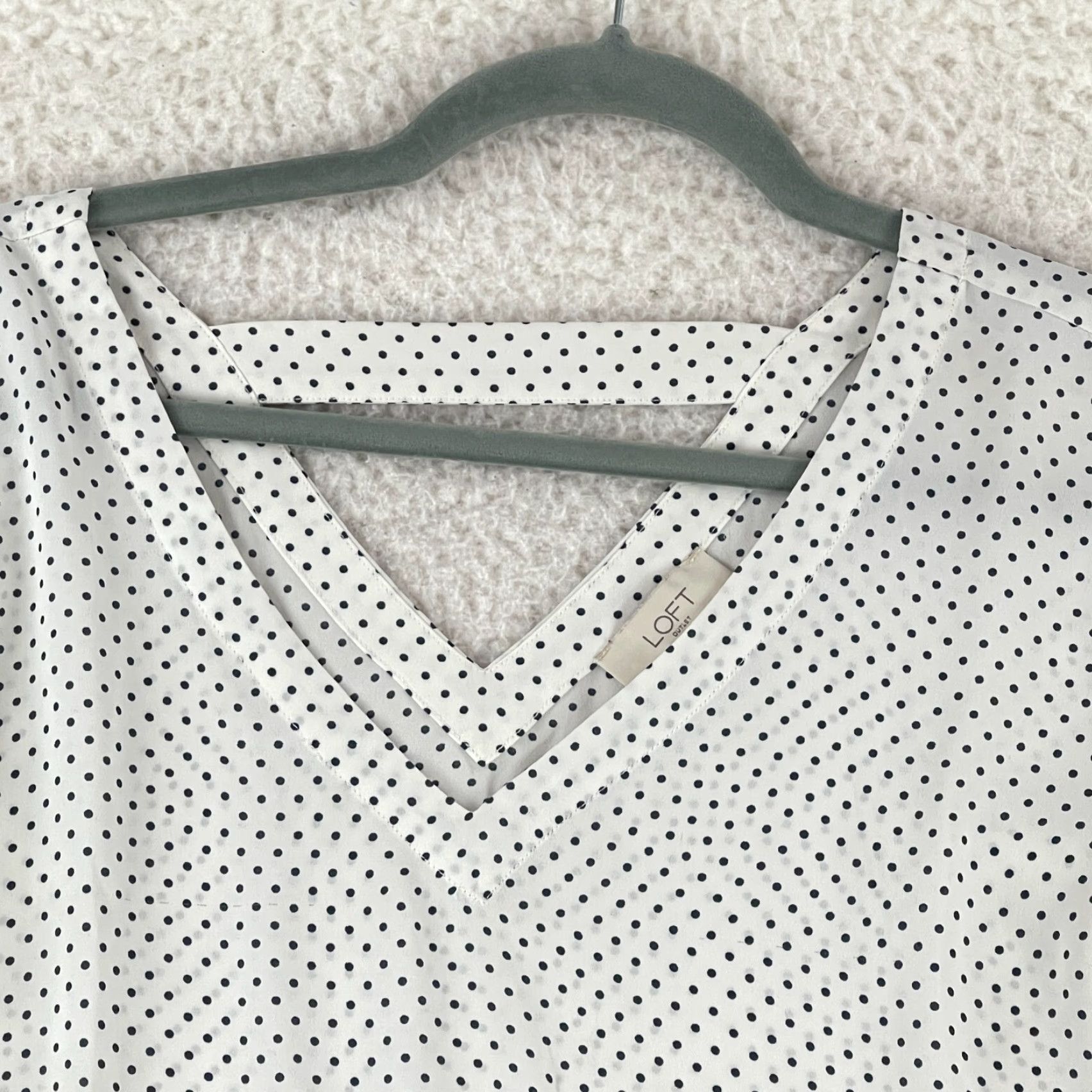Loft LOFT Outlet White Black Polka Dot Print Shirt Womens V-Neck Long Sleeve Size Large Size L / US 10 / IT 46 - 3 Thumbnail