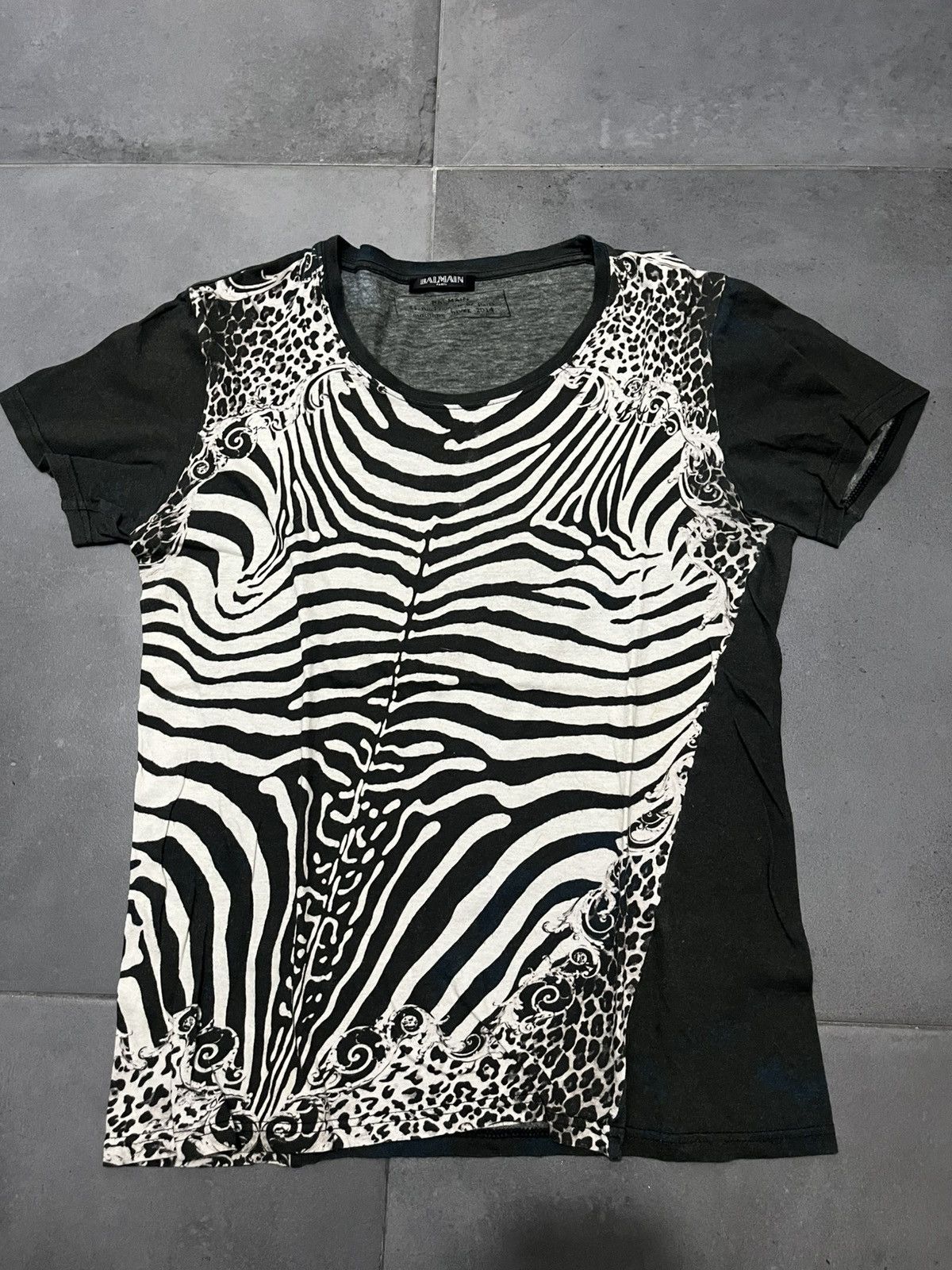 Balmain Balmain Zebra T-Shirt Size US S / EU 44-46 / 1 - 1 Thumbnail