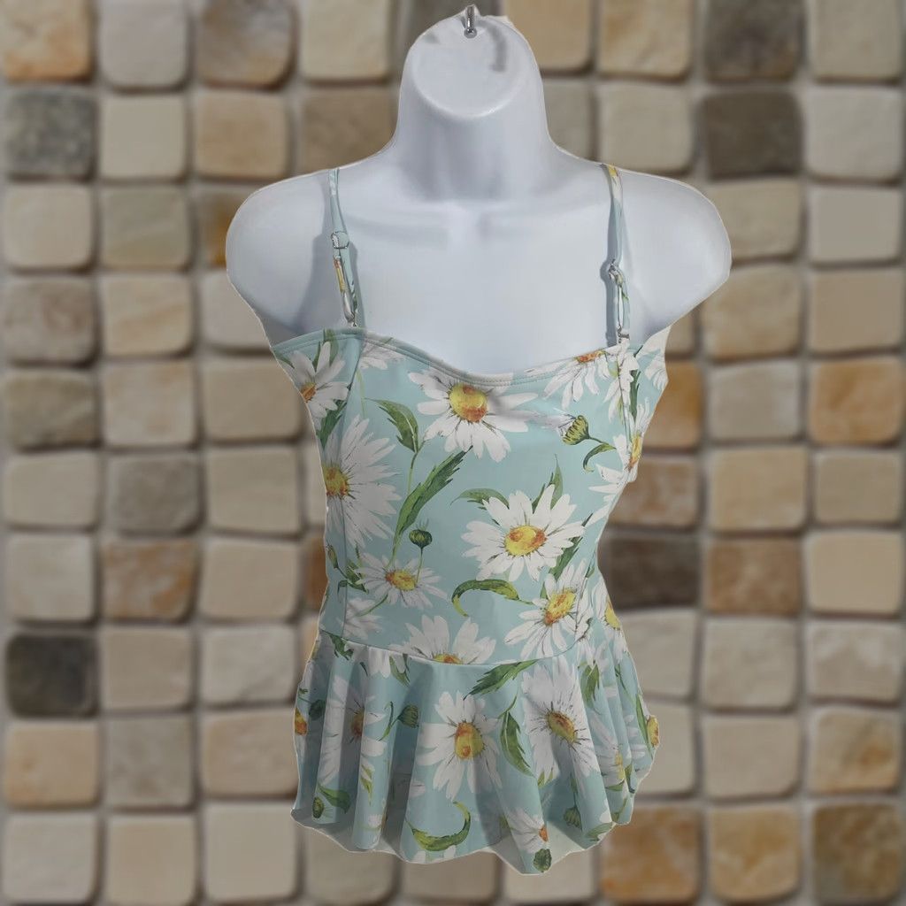 Shein Shein Tankini Top Halter Bikini Top Swimsuit Blue Daisy Print Large Built-In Bra Womens L Size L / US 10 / IT 46 - 1 Thumbnail