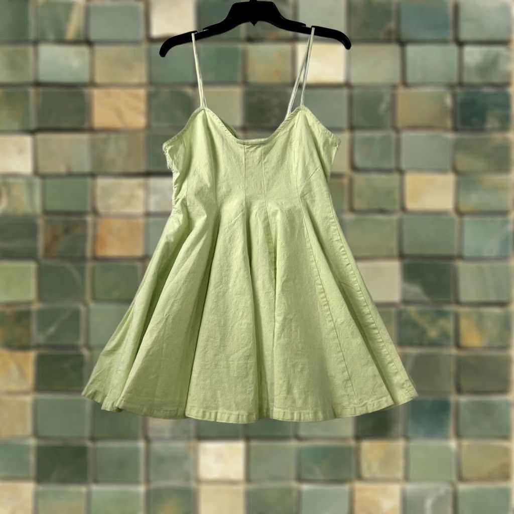 rosemarine linen dress Plus Made In Italy Sleeveless V-Neck Tiered Midi Tan / 1X this dress is perfect for keeping cool on hot summer days Rosemarine 3/4 Sleeve Gray Linen