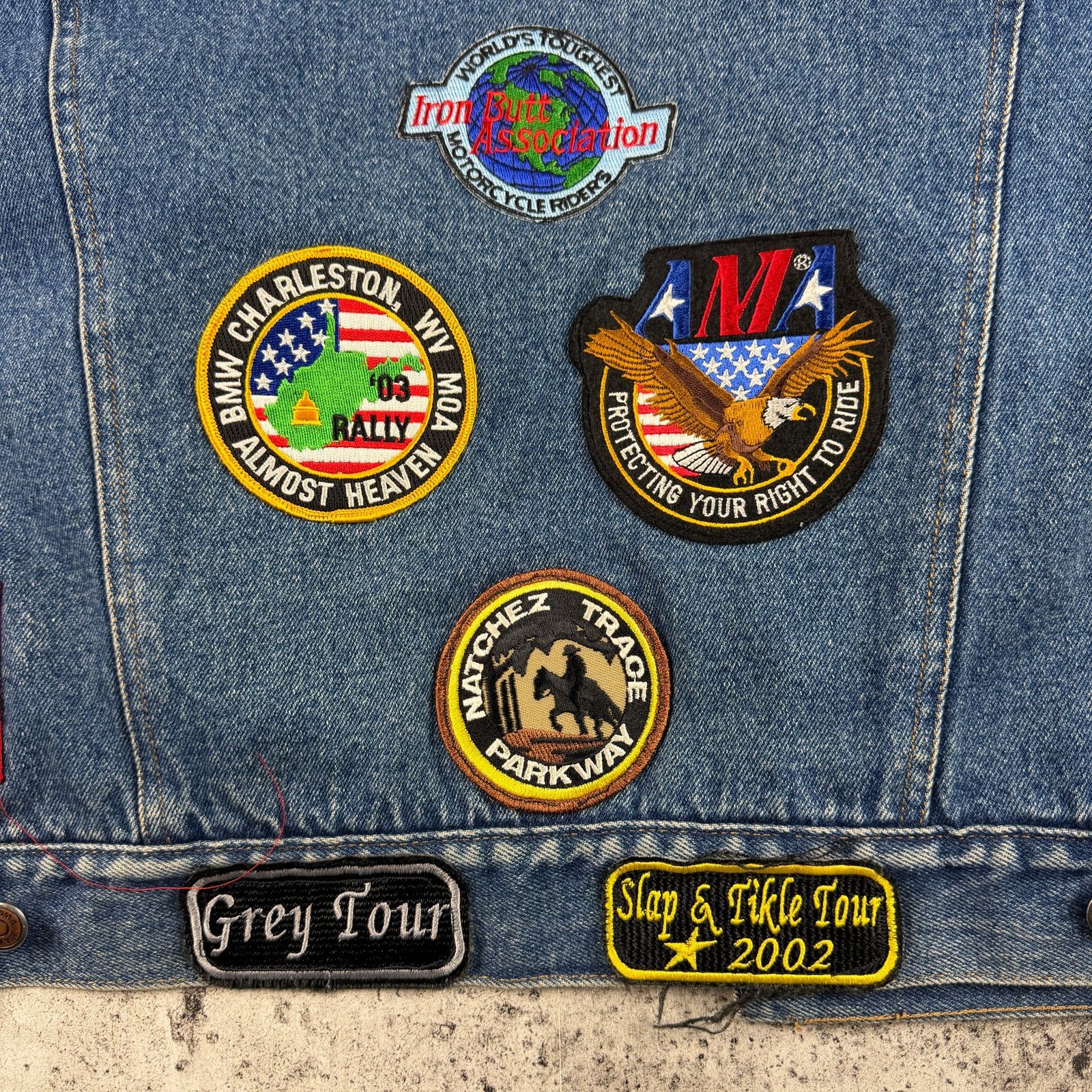 Sonoma Vintage Biker Jean Jacket Flannel Lined Patches & Pins Size US L / EU 52-54 / 3 - 7 Thumbnail
