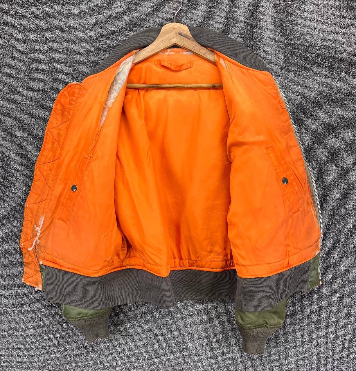 Avirex Vintage Avirex Trashed Rare Bomber Jacket Size US M / EU 48-50 / 2 - 14 Thumbnail