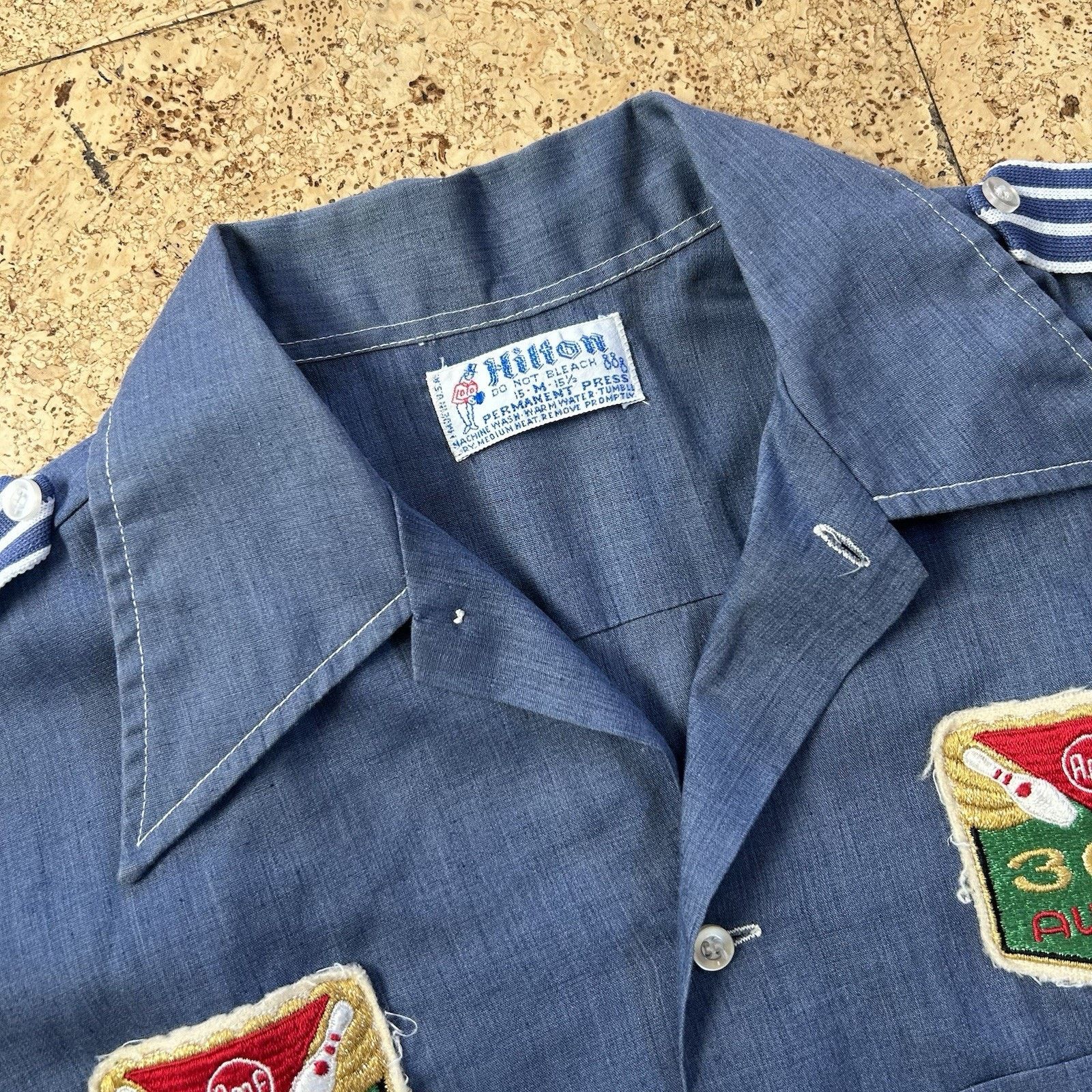 Vintage 50s Hilton Bowing Camp Collar Patches Button Up Shirt Size US M / EU 48-50 / 2 - 2 Thumbnail