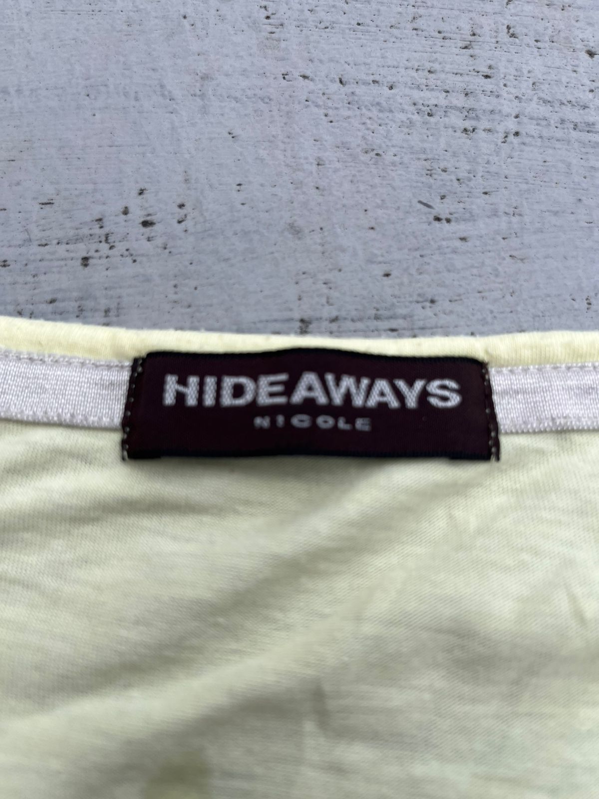 HIDEAWAYS Hideaways Nicole Graphic Cream Rose Floral Print Size US S / EU 44-46 / 1 - 5 Thumbnail