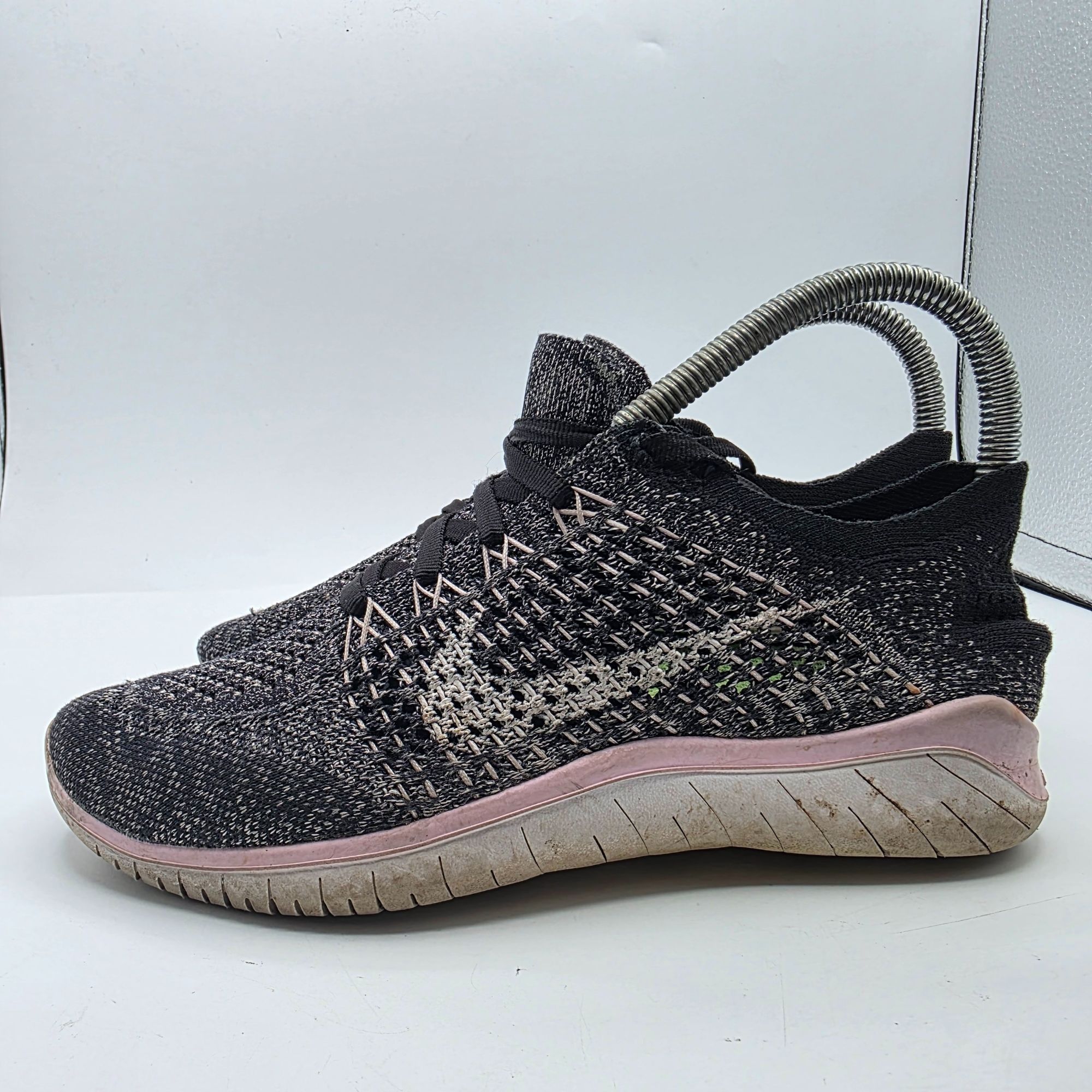 Nike Nike Free RN Flyknit 2018 Womens Size 7 Black Pink Athletic Size US 7 / IT 37 - 13 Thumbnail