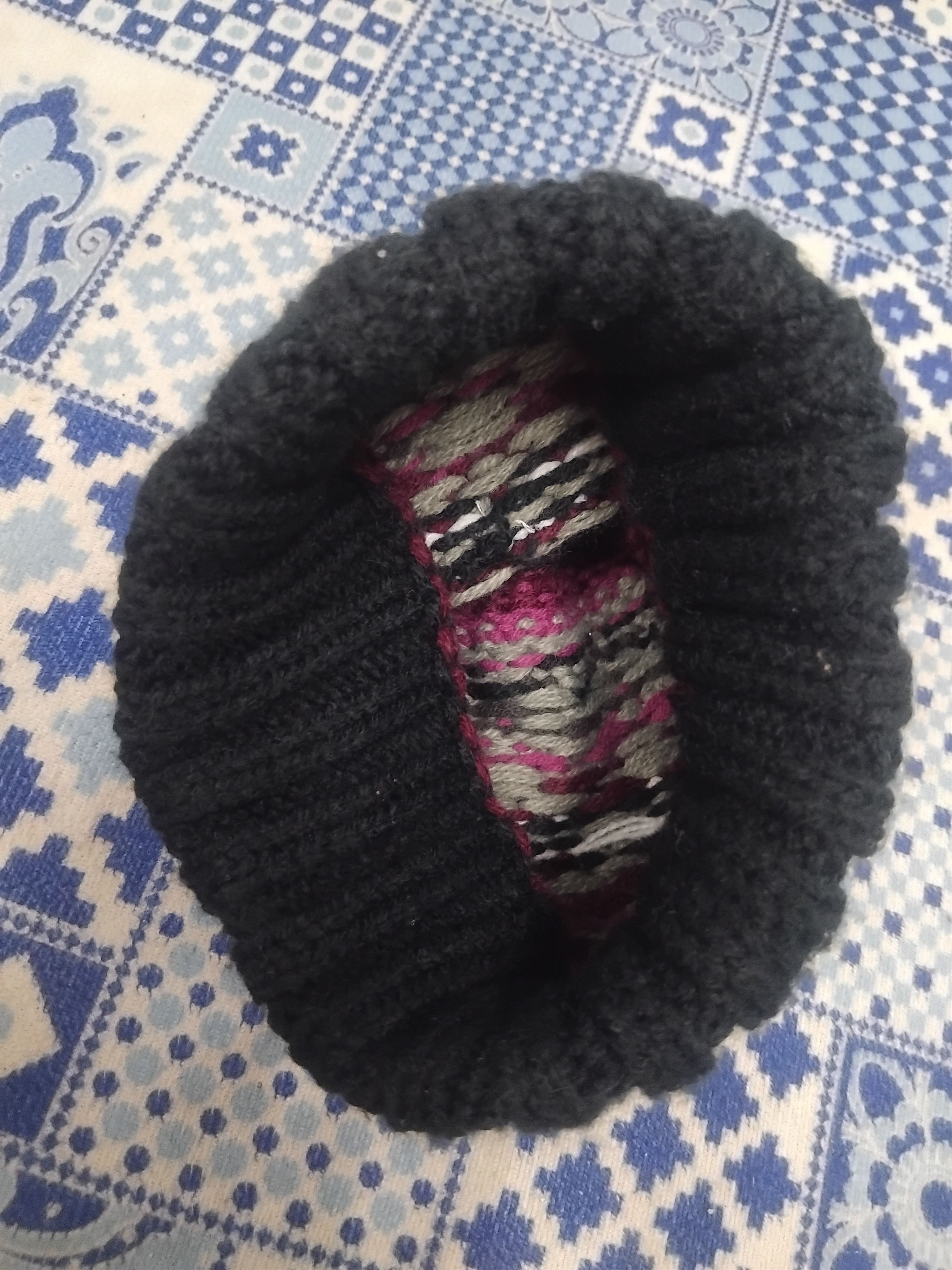 Helly Hansen 💥Helly Hansen purple black colour beanie hat Size ONE SIZE - 3 Thumbnail