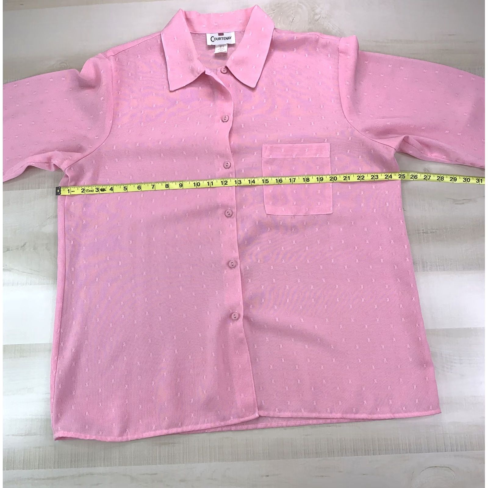 Pinko VINTAGE Courtenay Blouse Shirt Womens 1X Pink Sheer Button Front Collared Long Sleeve Plus Size Modern Casual Fashion Size XL / US 12-14 / IT 48-50 - 4 Thumbnail