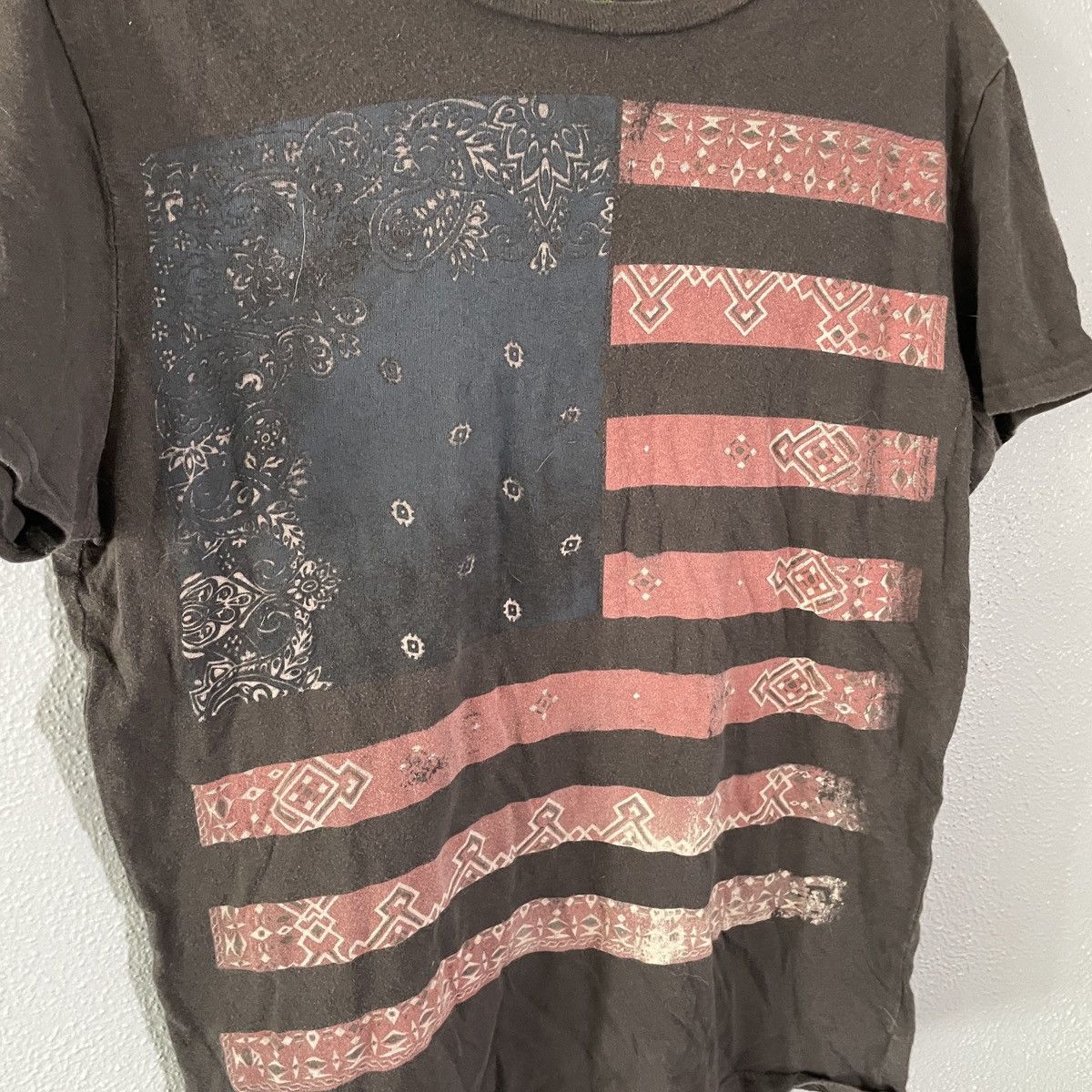 American Eagle Outfitters Vintage American Eagle Sun Faded Flag T Shirt Men’s Size M Size US M / EU 48-50 / 2 - 3 Thumbnail
