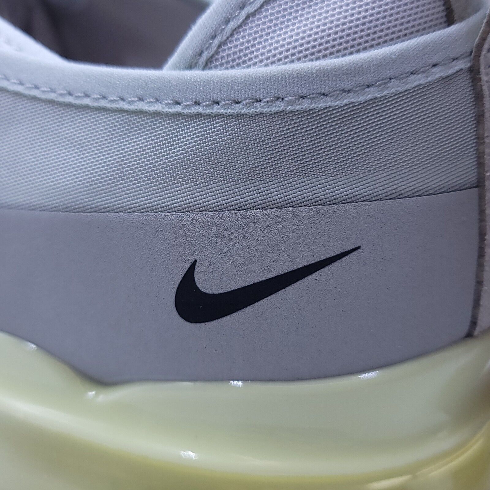 Nike Nike Air Vapormax Moc Roam Shoe Men Size 9.5 DZ7273-100 Gray Size US 9.5 / EU 42-43 - 8 Thumbnail