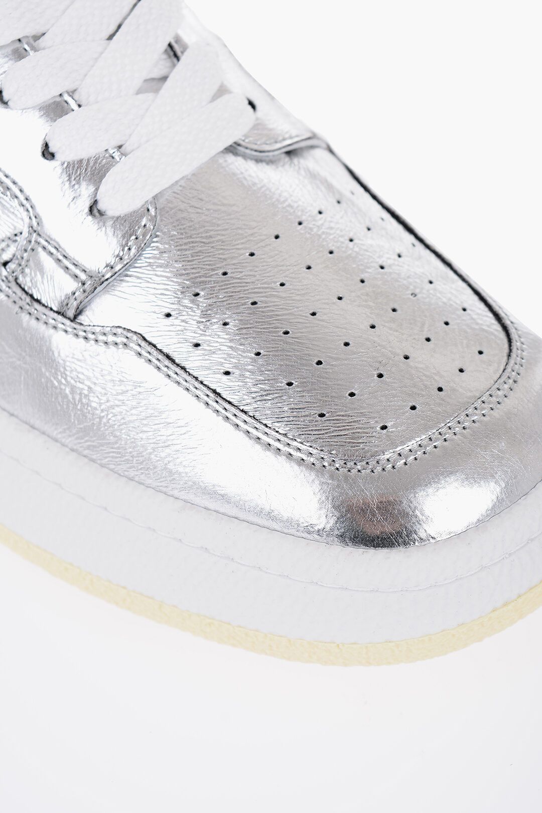 Maison Margiela og1mm1224 Metallized Effect Low-Top Sneakers in Silver Size US 5.5 / IT 35.5 - 4 Thumbnail