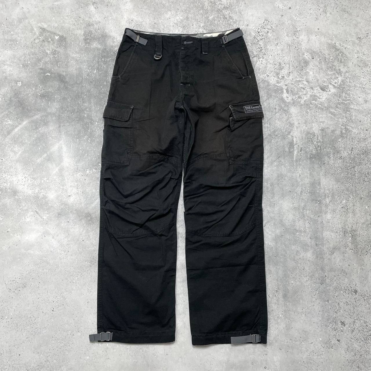 Japanese Brand Bastard Cotton Ripstop Cargo Pants Faded Black Size W30 L31 Size US 30 / EU 46 - 1 Thumbnail