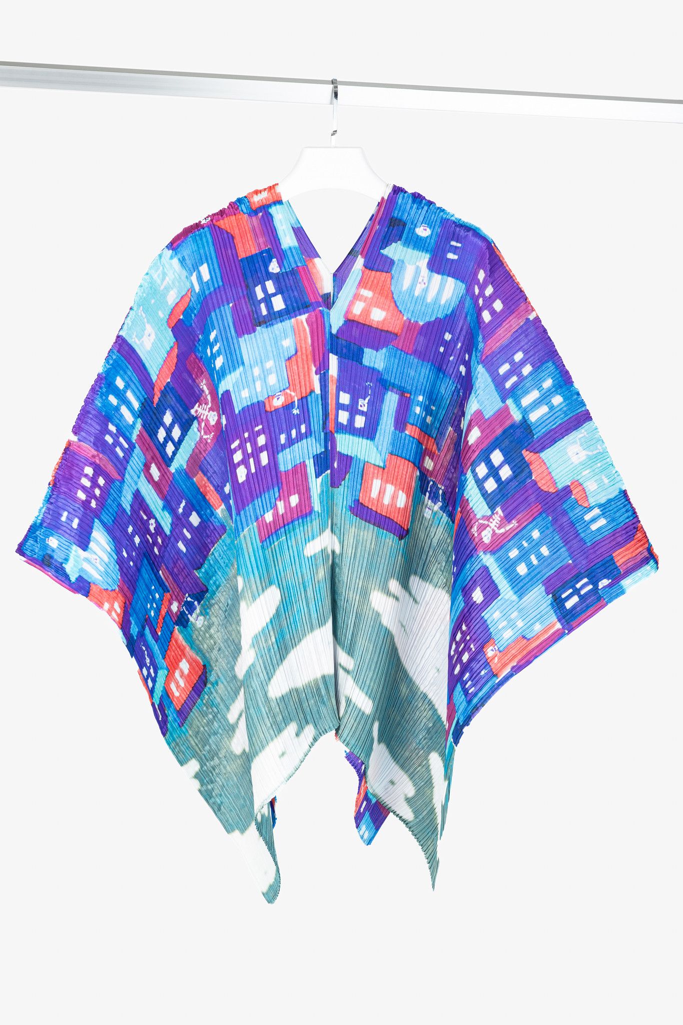 Pleats Please Issey Miyake Blue Streetscape-Print Shawl