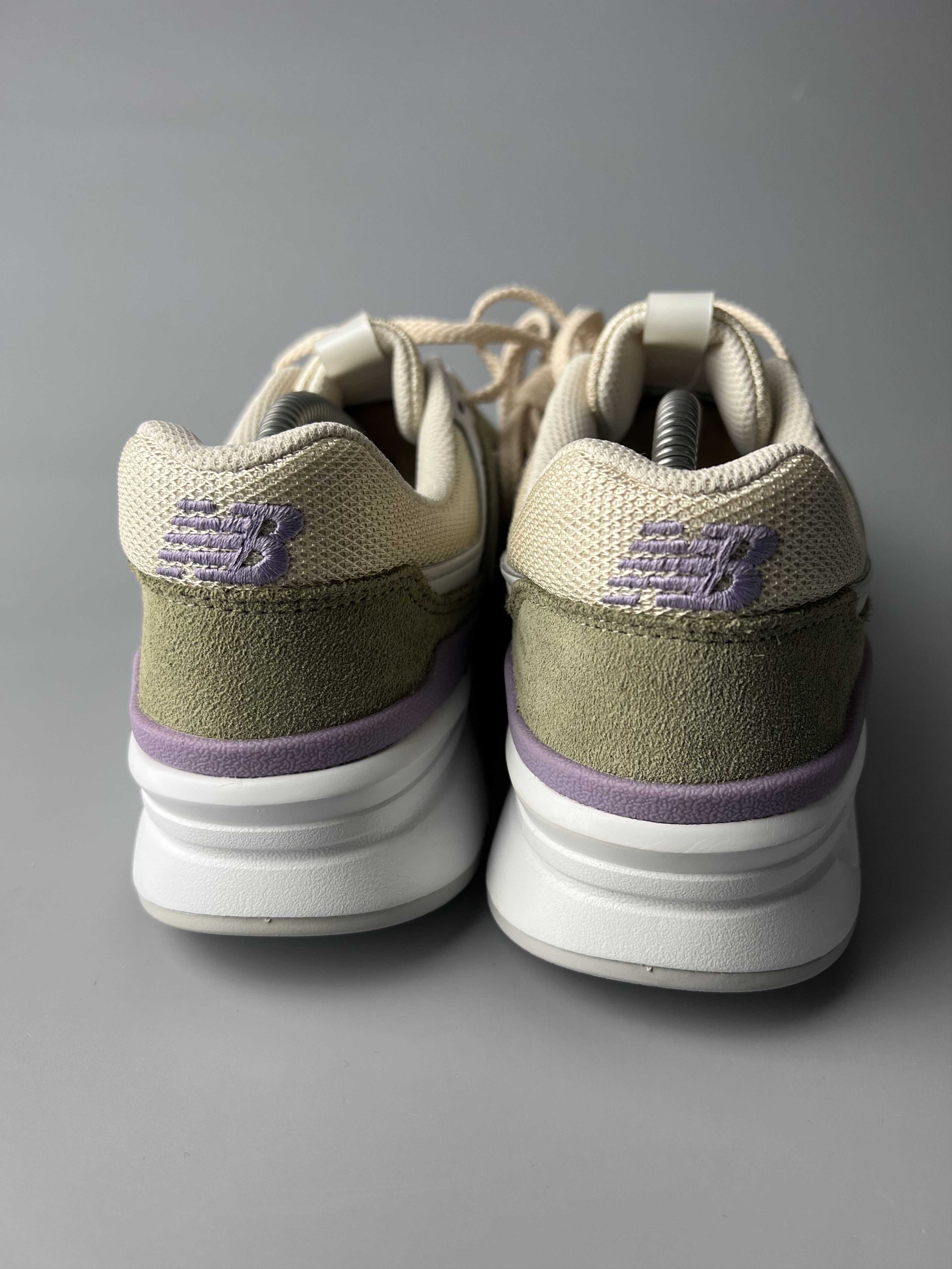 New Balance New Balance 997 Women's Sneakers US9.5 Size US 9.5 / IT 39.5 - 3 Thumbnail
