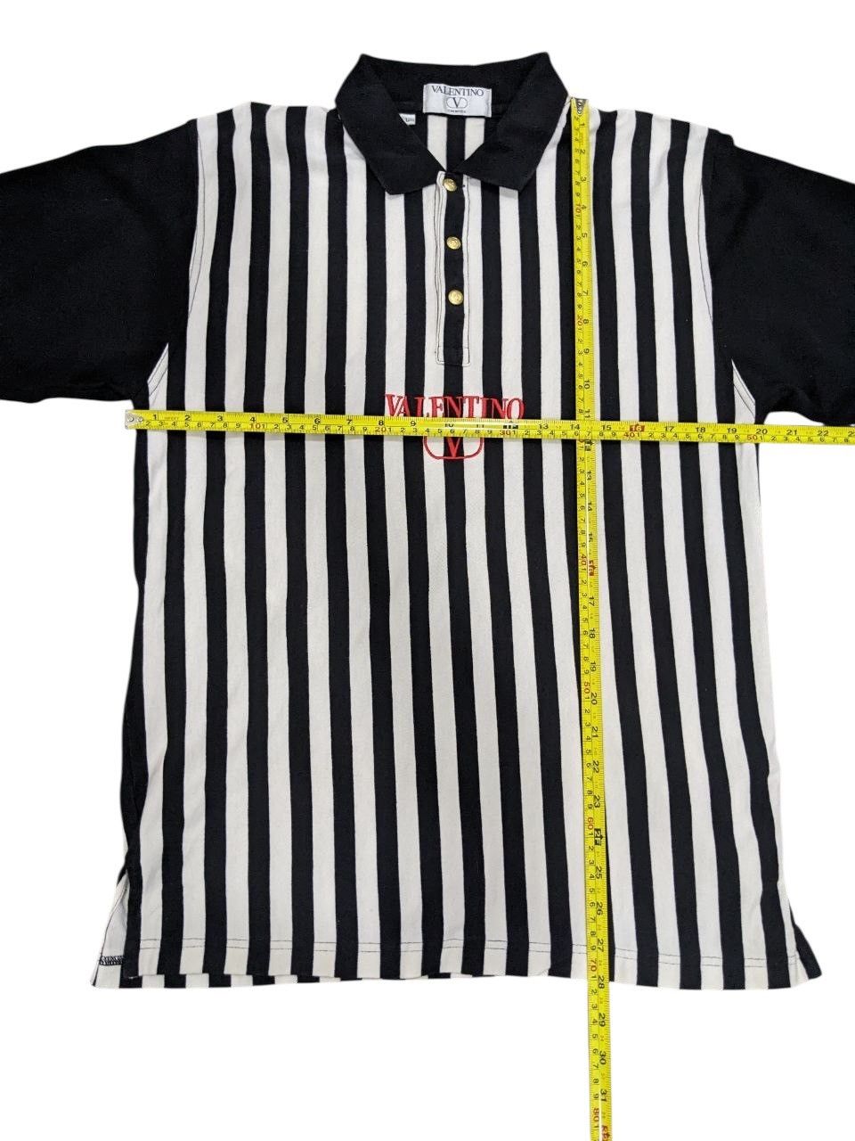 Valentino VALENTINO POLO BLACK WHITE STRIPE WITH ENGRAVED BUTTON UP Size US M / EU 48-50 / 2 - 3 Thumbnail