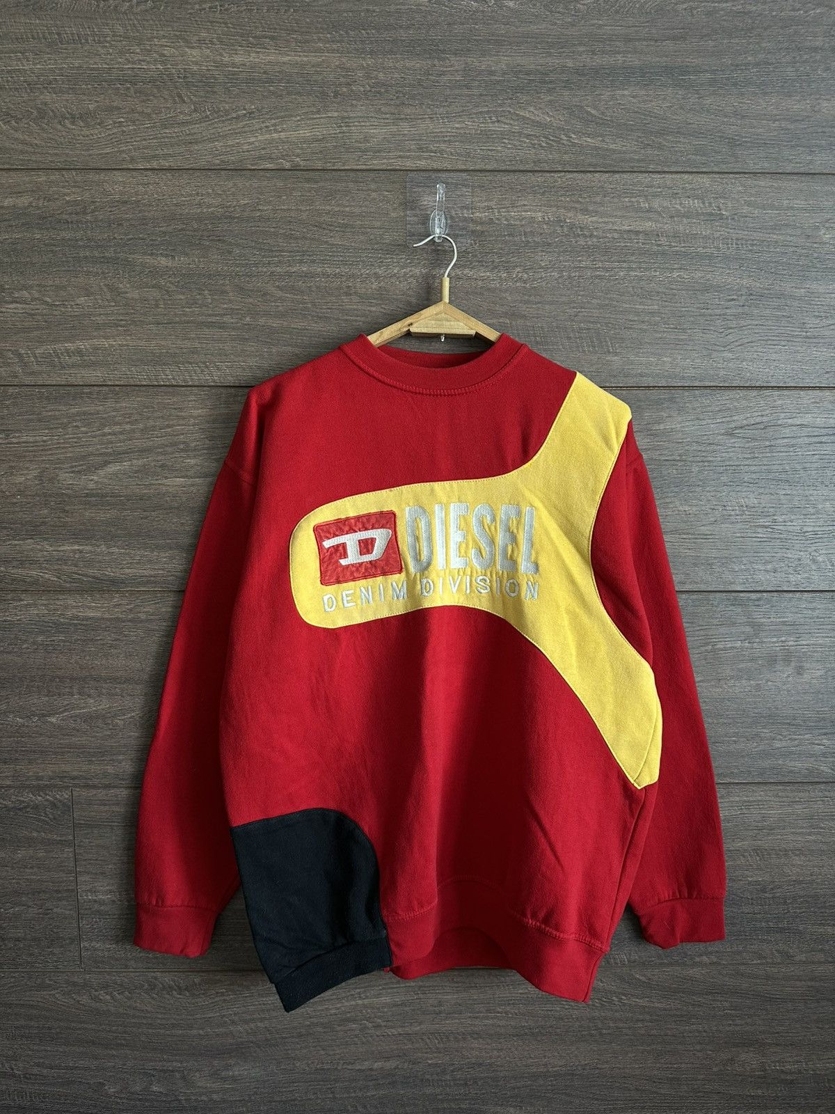Diesel × Vintage Vintage Diesel Denim Division Embroidered Logo Sweatshirt Size US L / EU 52-54 / 3 - 1 Thumbnail