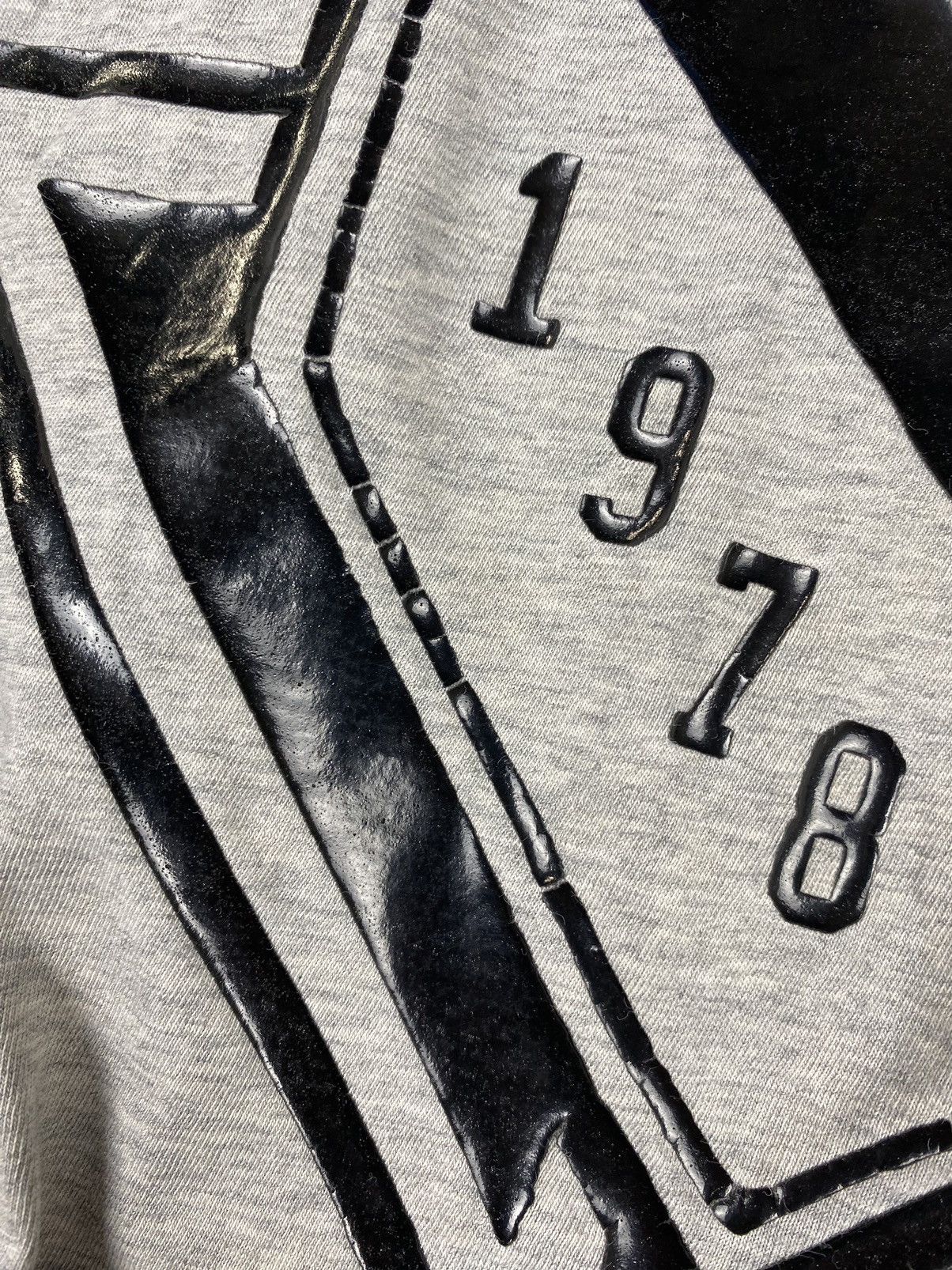 Diesel × Vintage Vintage Diesel Y2K Big Logo Tee T Shirt Size L Size US L / EU 52-54 / 3 - 11 Thumbnail