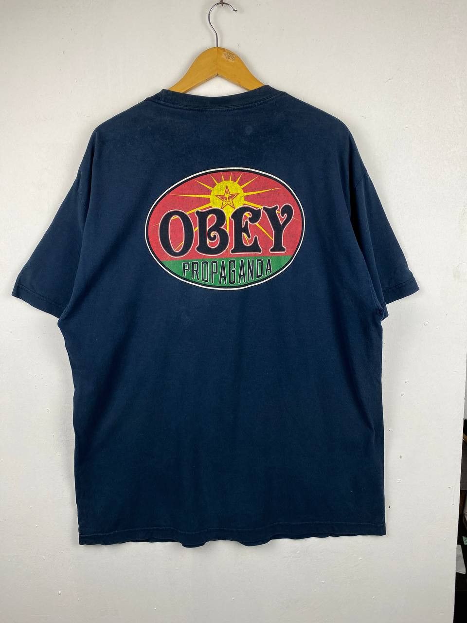 Obey obey propaganda big logo back tee Size US XL / EU 56 / 4 - 1 Thumbnail
