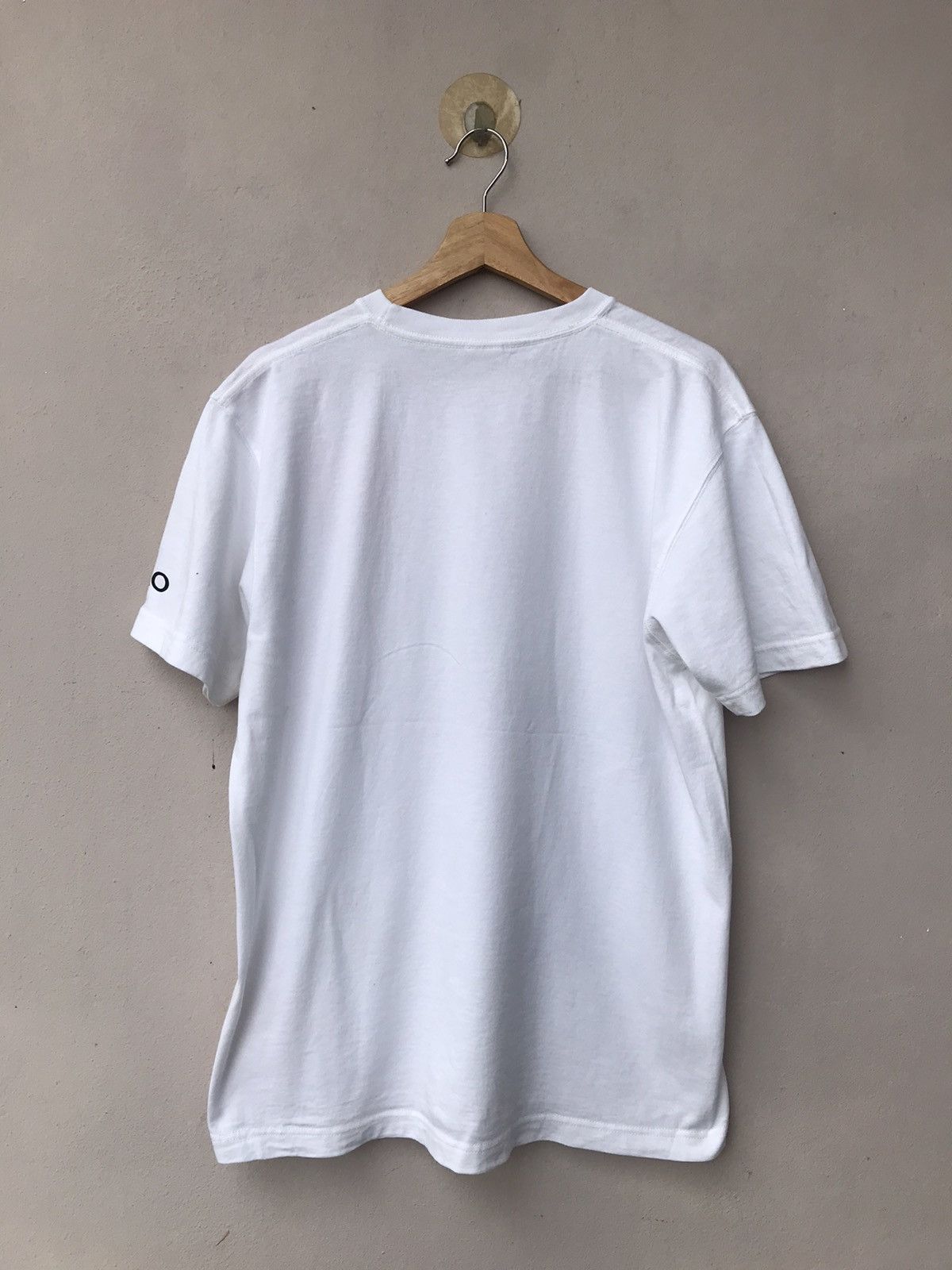 Vintage Vintage Banksy Artworks from Masatoshi Kumagai CollectionTee Size US L / EU 52-54 / 3 - 10 Thumbnail