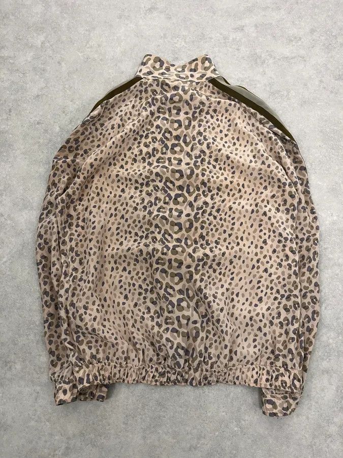 Gucci SS2011 Gucci Leopard Camo White Silk Jacket Size US S / EU 44-46 / 1 - 7 Thumbnail