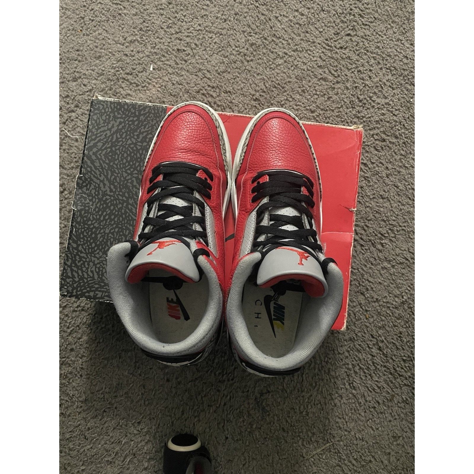 Jordan Brand Size 11-Air Jordan 3 Retro SE Unite Chi Exclusive CU2277-600 Size US 9.5 / EU 42-43 - 4 Thumbnail