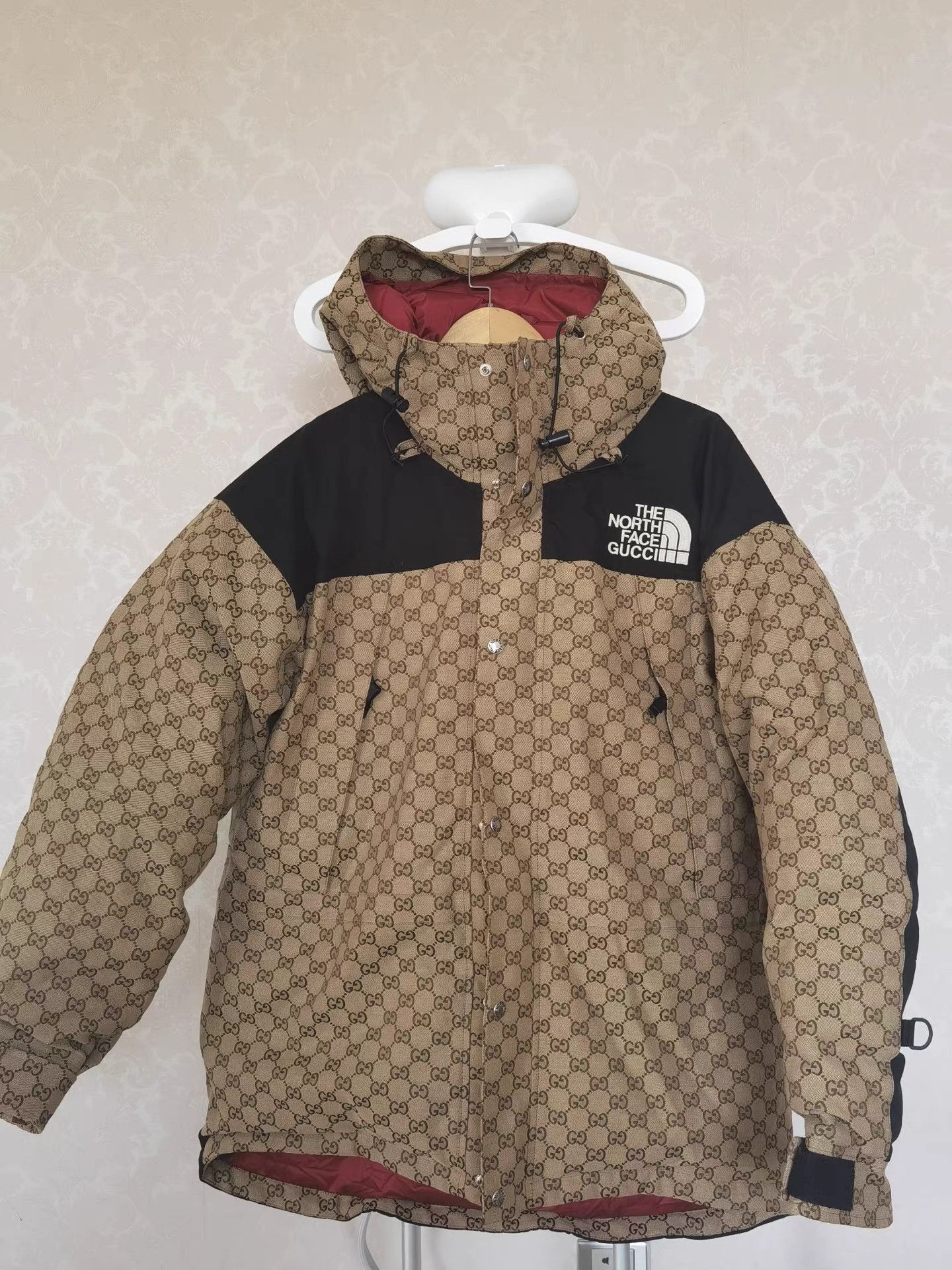 Gucci Gucci x The North Face Down Jacket K17 Size US M / EU 48-50 / 2 - 5 Thumbnail