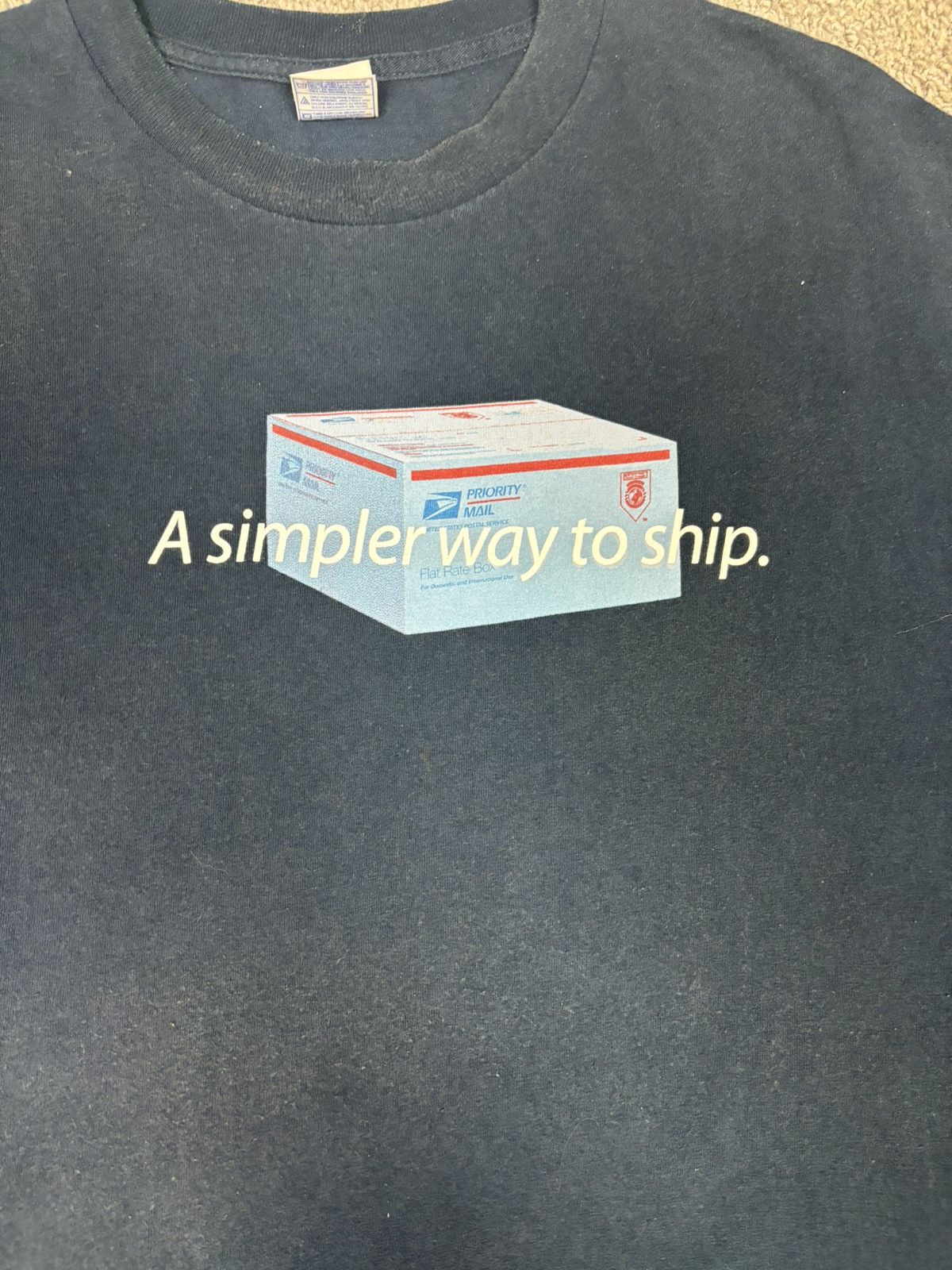 Vintage Vintage 90s usps priority mail flat rate promo tshirt Size US XL / EU 56 / 4 - 5 Thumbnail
