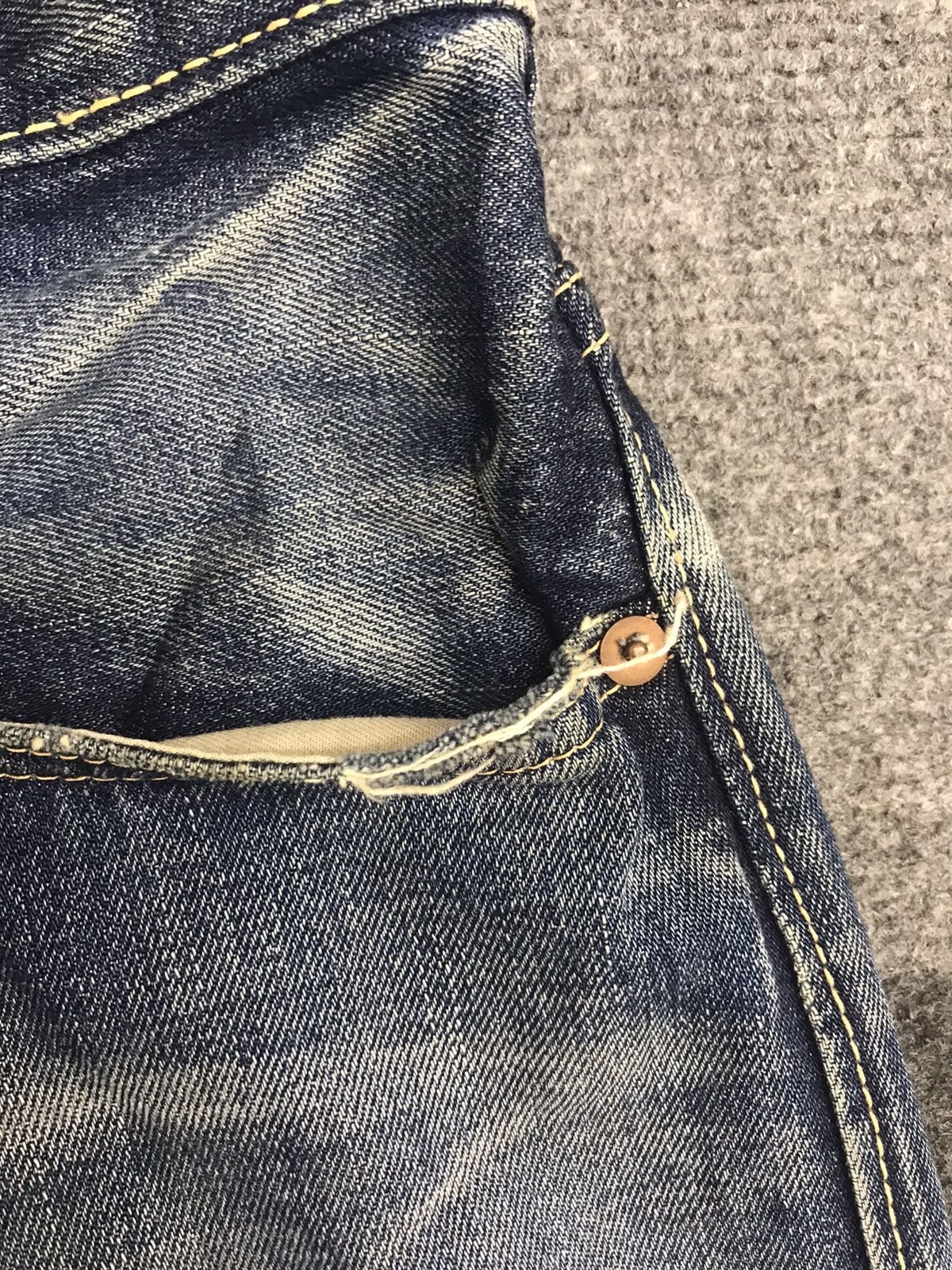 Japanese Brand fin&Sons Japan Distressed Redline Selvedge Jeans Size US 34 / EU 50 - 12 Thumbnail