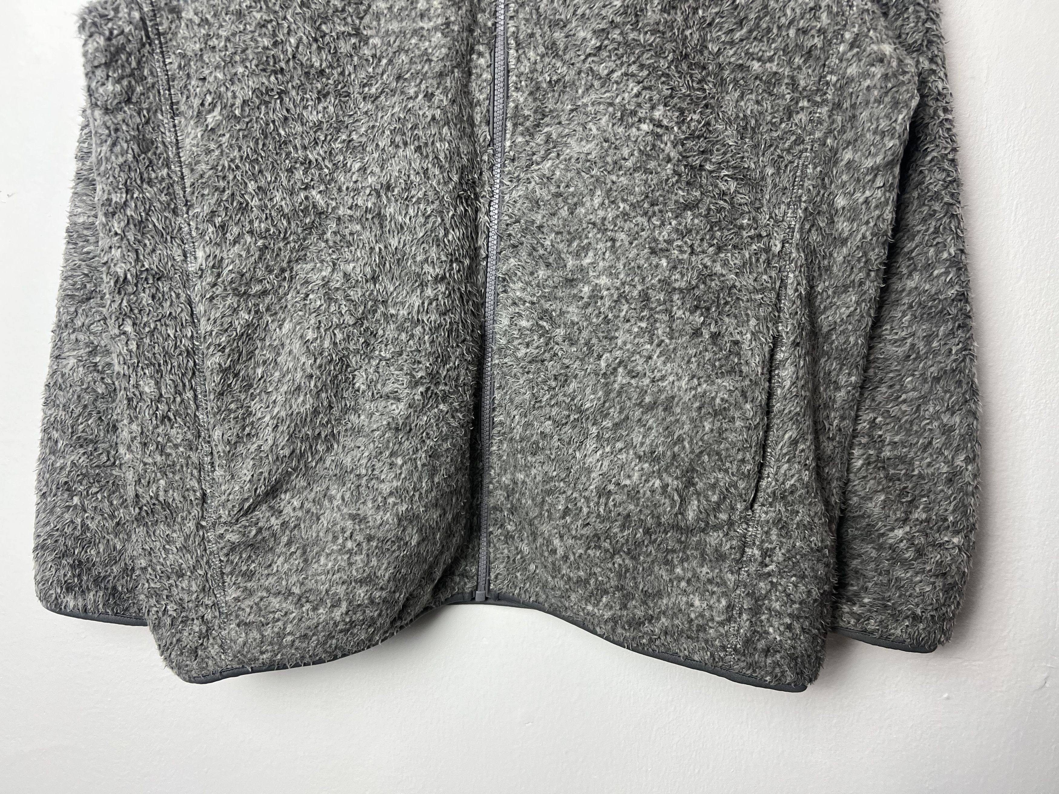 Uniqlo Uniqlo Fluffy Yarn Fleece Full Zip Jacket Size US XL / EU 56 / 4 - 4 Thumbnail