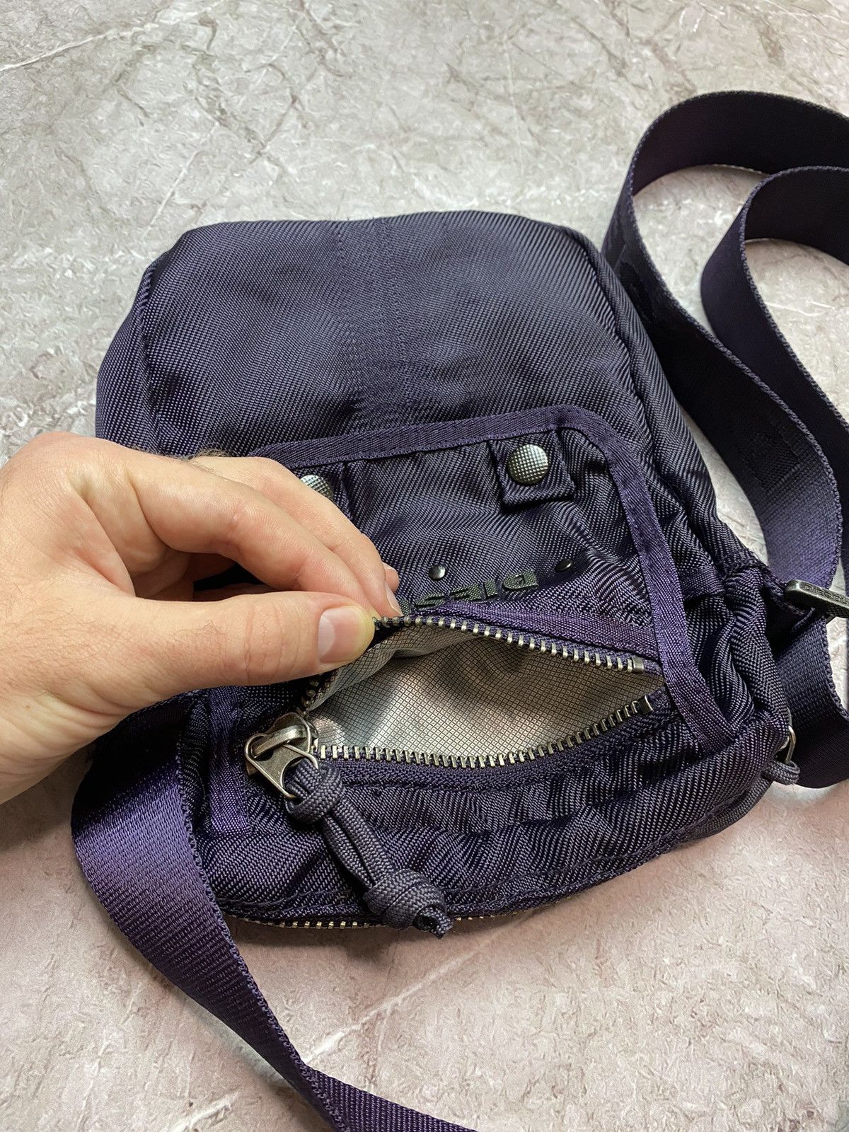 Diesel × Vintage Diesel Chocolate Purple Nylon Small Crossbody Cargo Bag Size ONE SIZE - 11 Thumbnail