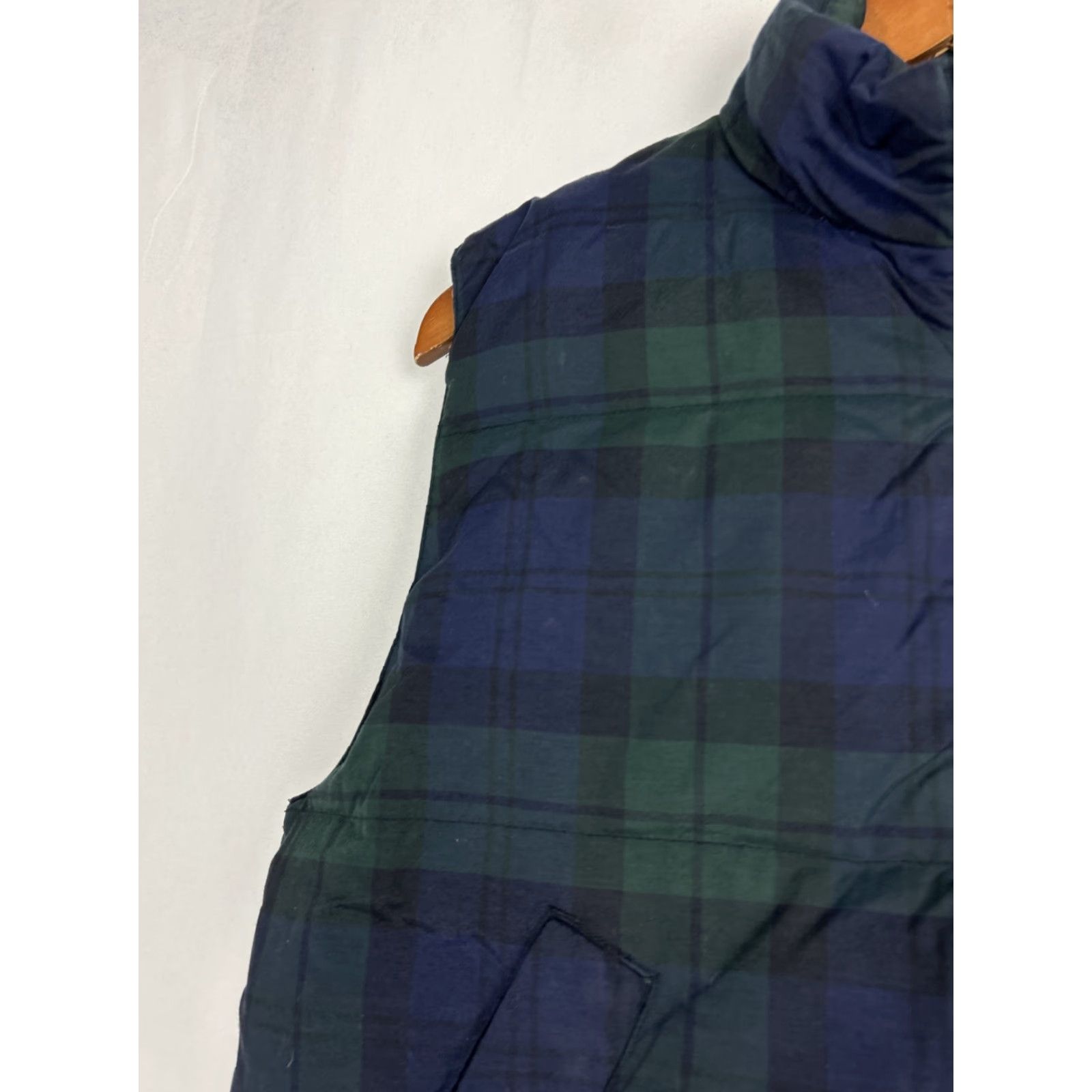 Eddie Bauer Eddie Bauer Vest Women Plaid Blue Green Zip Pockets Goose Down Nylon Size S - Small VINTAGE? No mention vintage; skip. Size S / US 4 / IT 40 - 2 Thumbnail