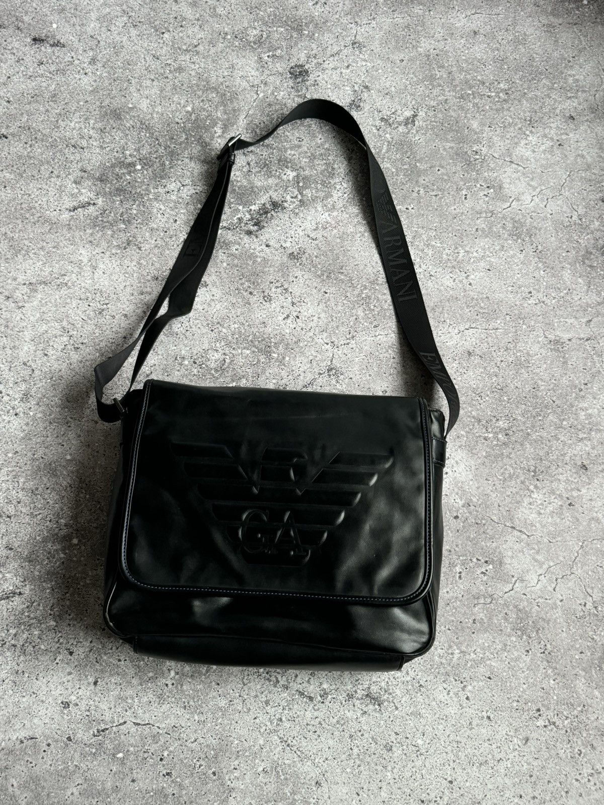 Armani Vintage Armani Y2K leather crossbody bag Size ONE SIZE - 11 Thumbnail