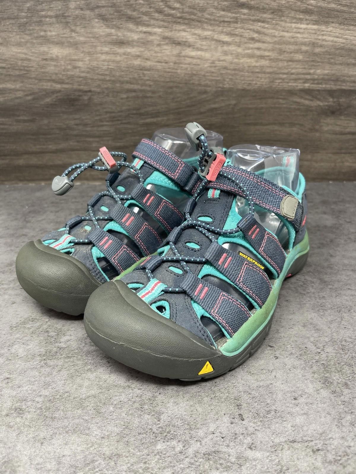 KEEN KEEN Newport H2 Sandals Kids Size 3 Blue Pink Closed Toe Size US 5 / EU 37 - 2 Thumbnail