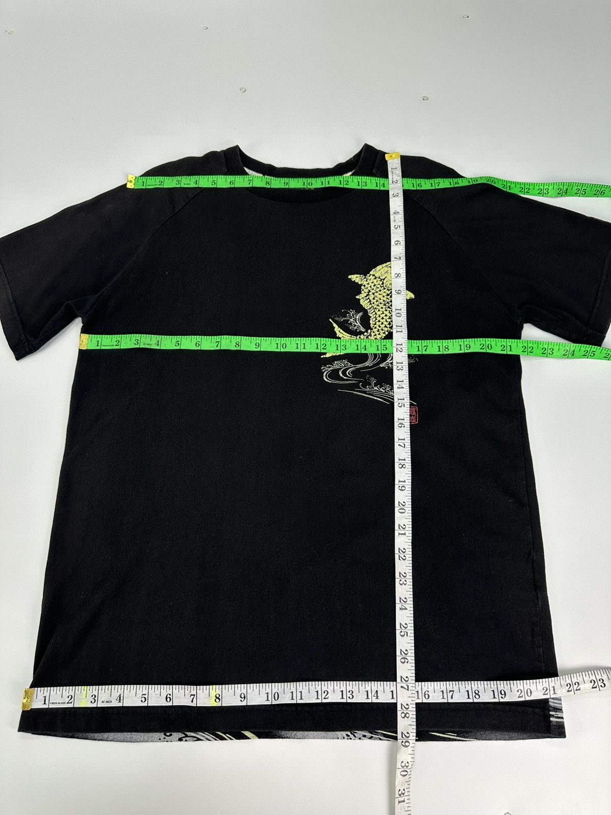 Karakuri Tamashii Vintage Will Pips Koi Fish Japan Sukajan Tshirt A595 Size US L / EU 52-54 / 3 - 7 Thumbnail