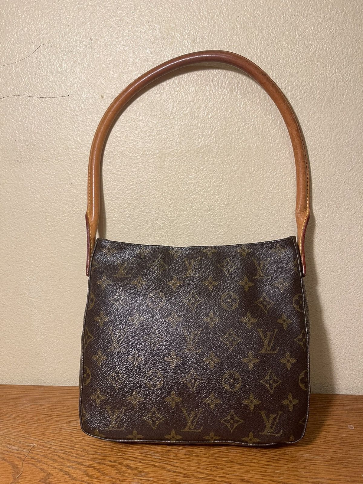 Louis Vuitton Louis Vuitton Looping MM in Monogram Canvas Size ONE SIZE - 2 Thumbnail
