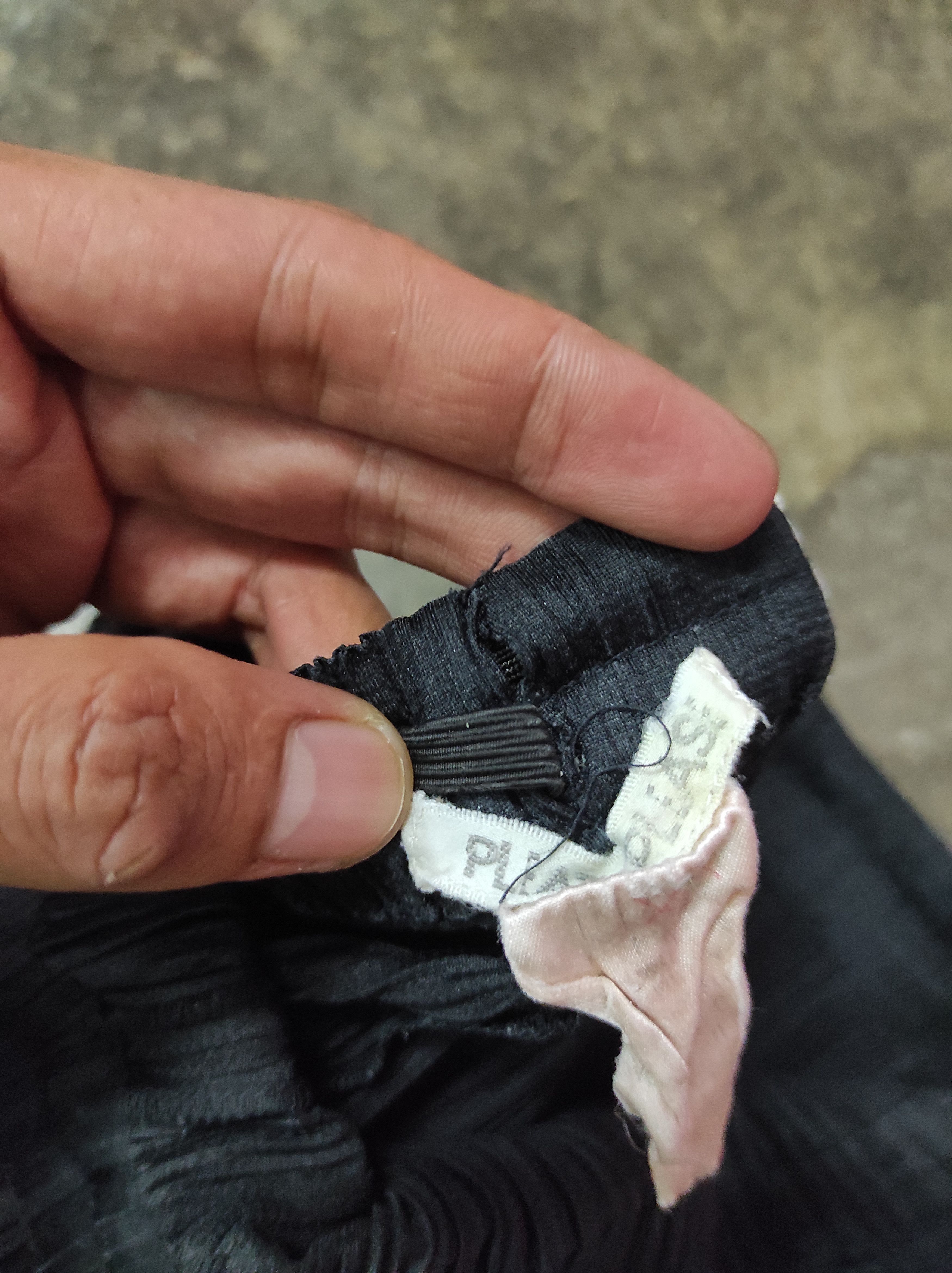 Pleats Please Issey Miyake PLEATS PLEASE ISSEY MIYAKE WOMEN THICKER BLACK PANTS Size 30" / US 8 / IT 44 - 6 Thumbnail