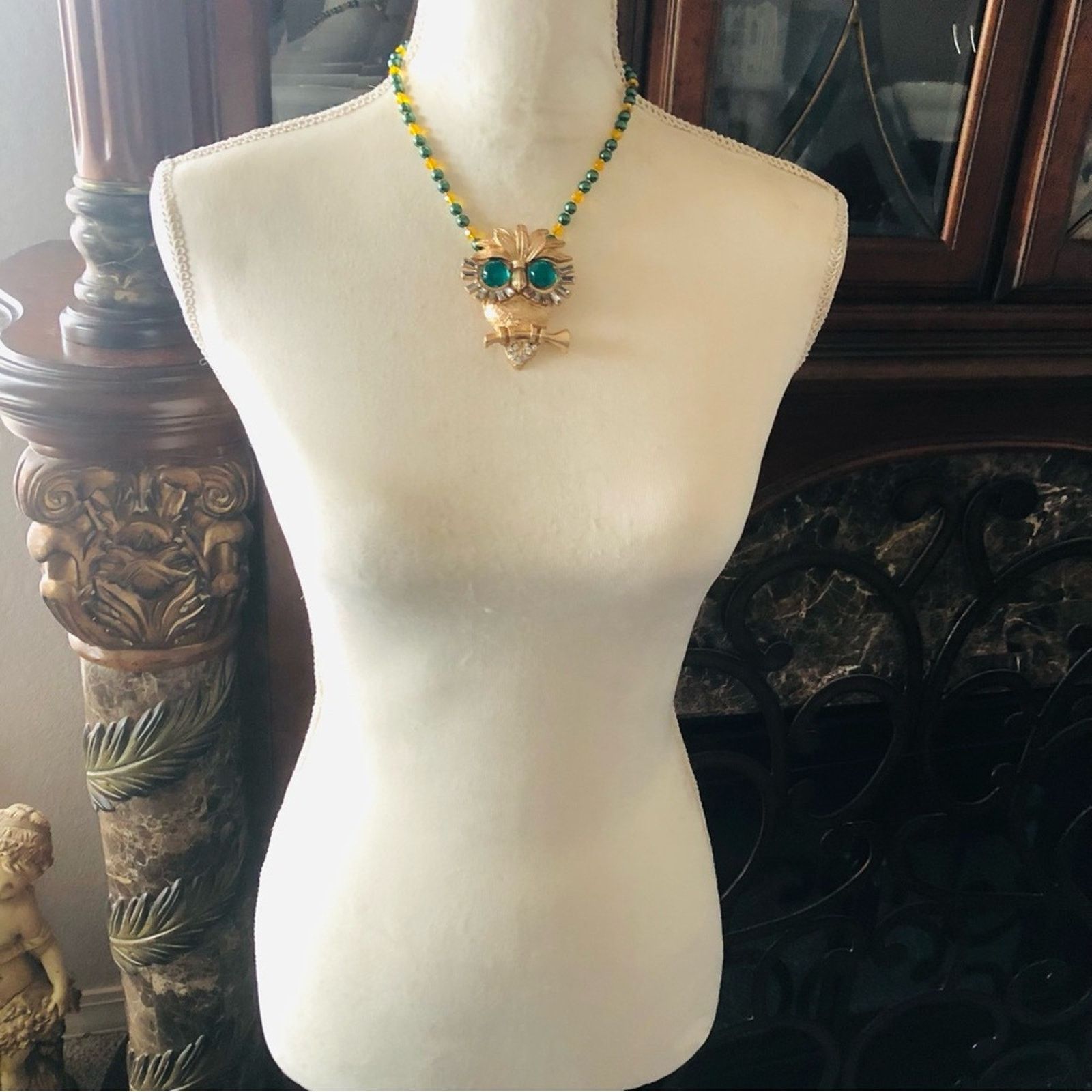 Handmade Handcrafted repurpose emerald eye large owl Pearl necklace Size ONE SIZE - 7 Thumbnail