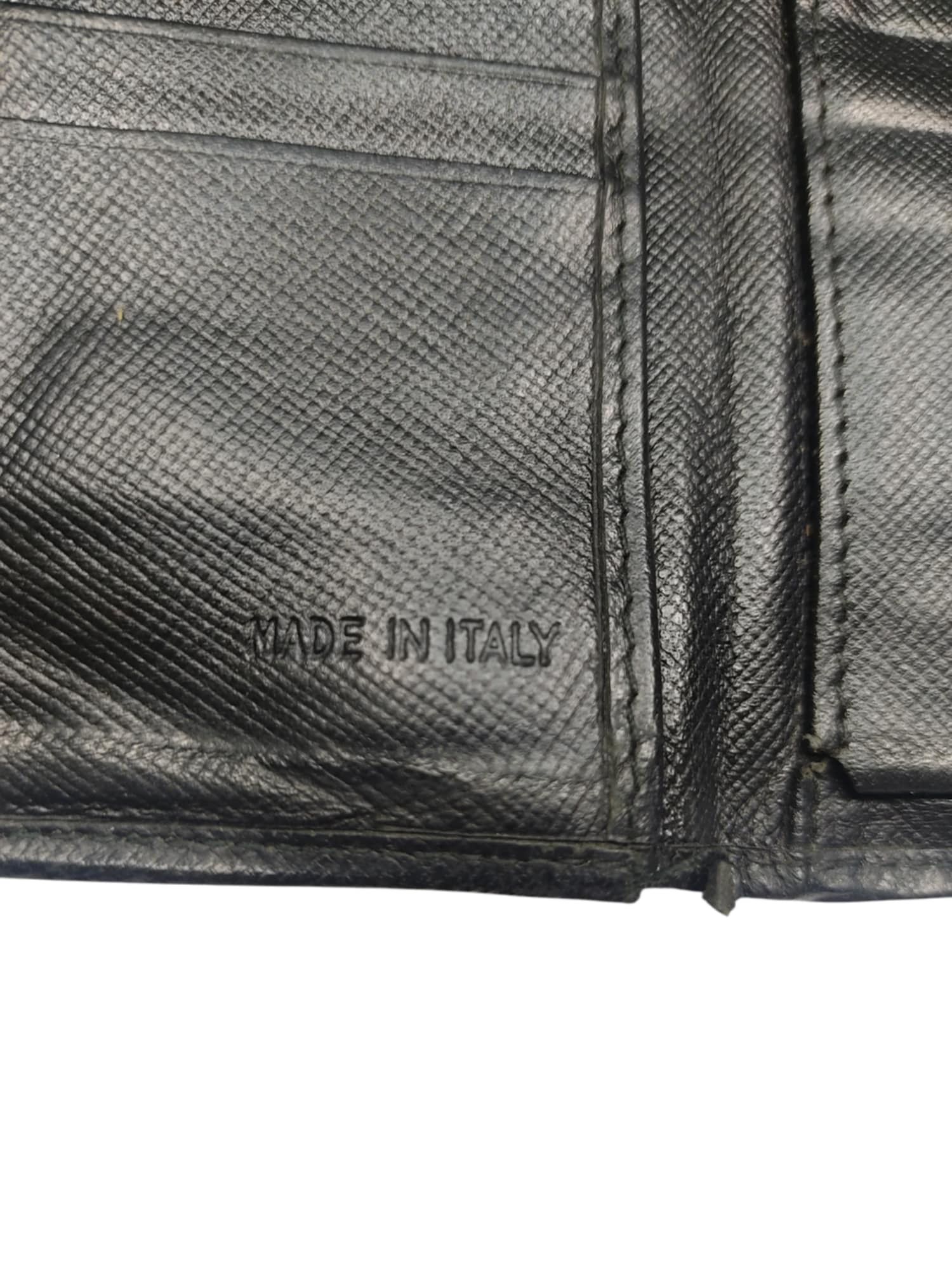 Prada PRADA BLACK SAFFIANO METAL LEATHER TRIANGLE WALLET Size ONE SIZE - 18 Thumbnail