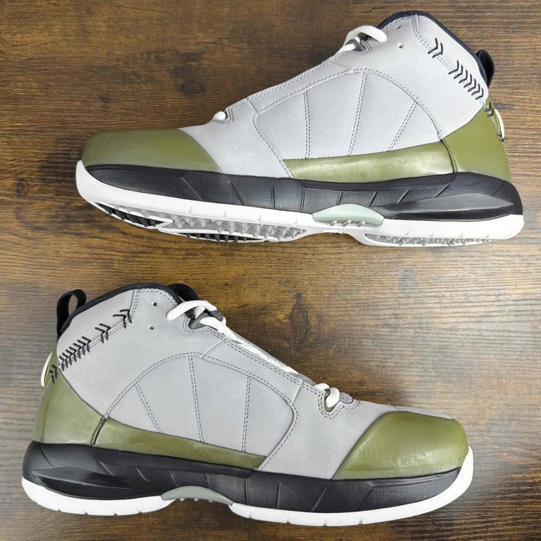 Jordan Brand NEW Vintage Jordan Jeter Throwback Light Graphite 395190-002 Size US 11 / EU 44 - 3 Thumbnail