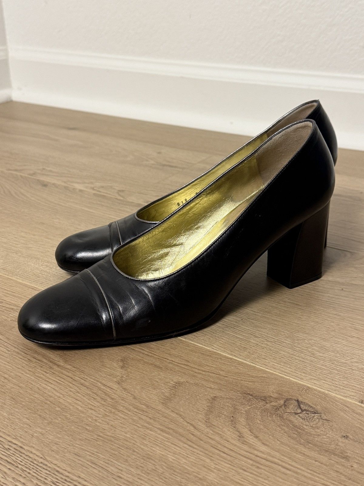Bruno Magli Bruno Magli Black Leather Pumps Heels size 10 Size US 10 / IT 40 - 2 Thumbnail