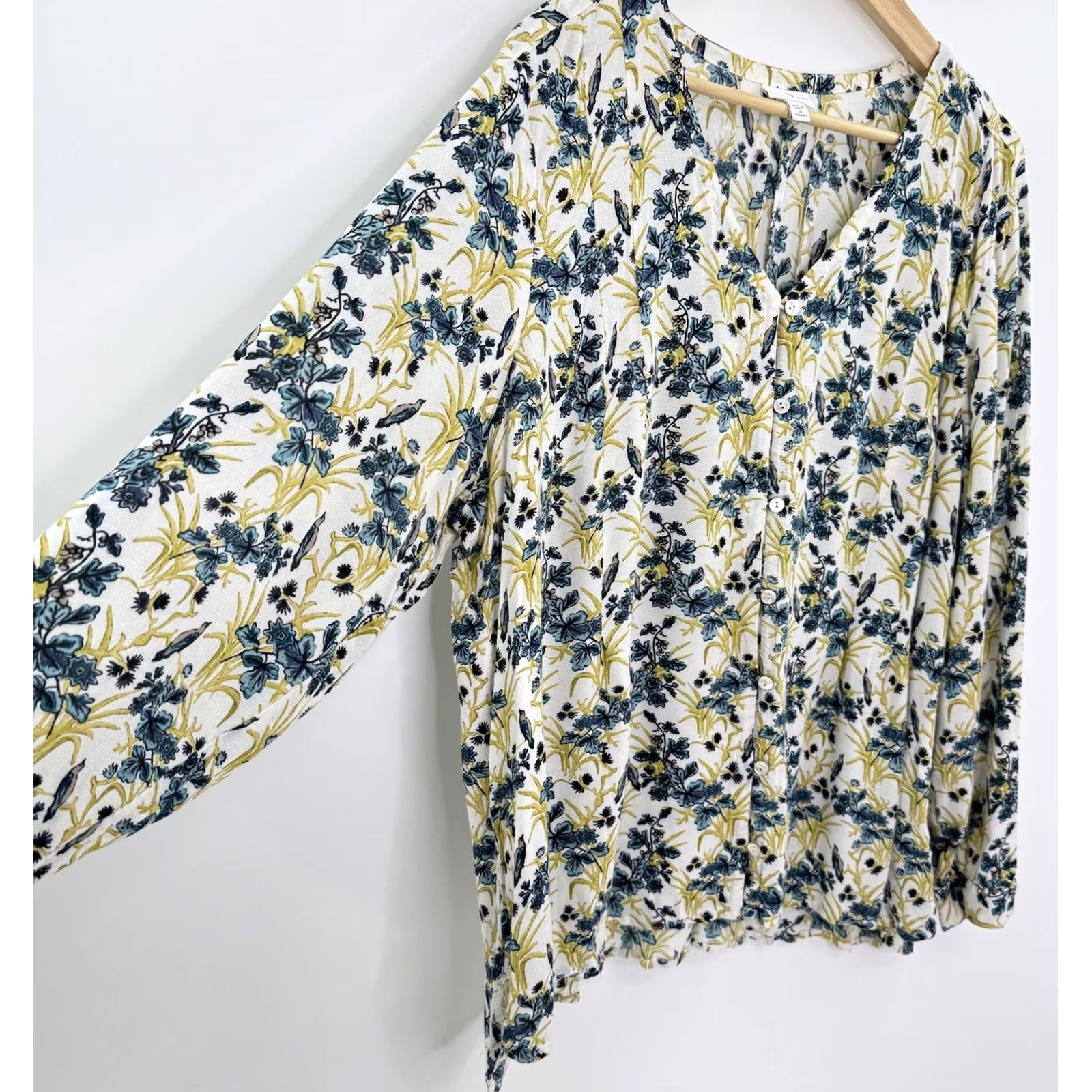 J. Jill J.Jill Blouse Womens Plus 3x Blue Yellow Floral Button Front Long Sleeve Rayon Size XXL / US 16-18 / IT 52-54 - 4 Thumbnail