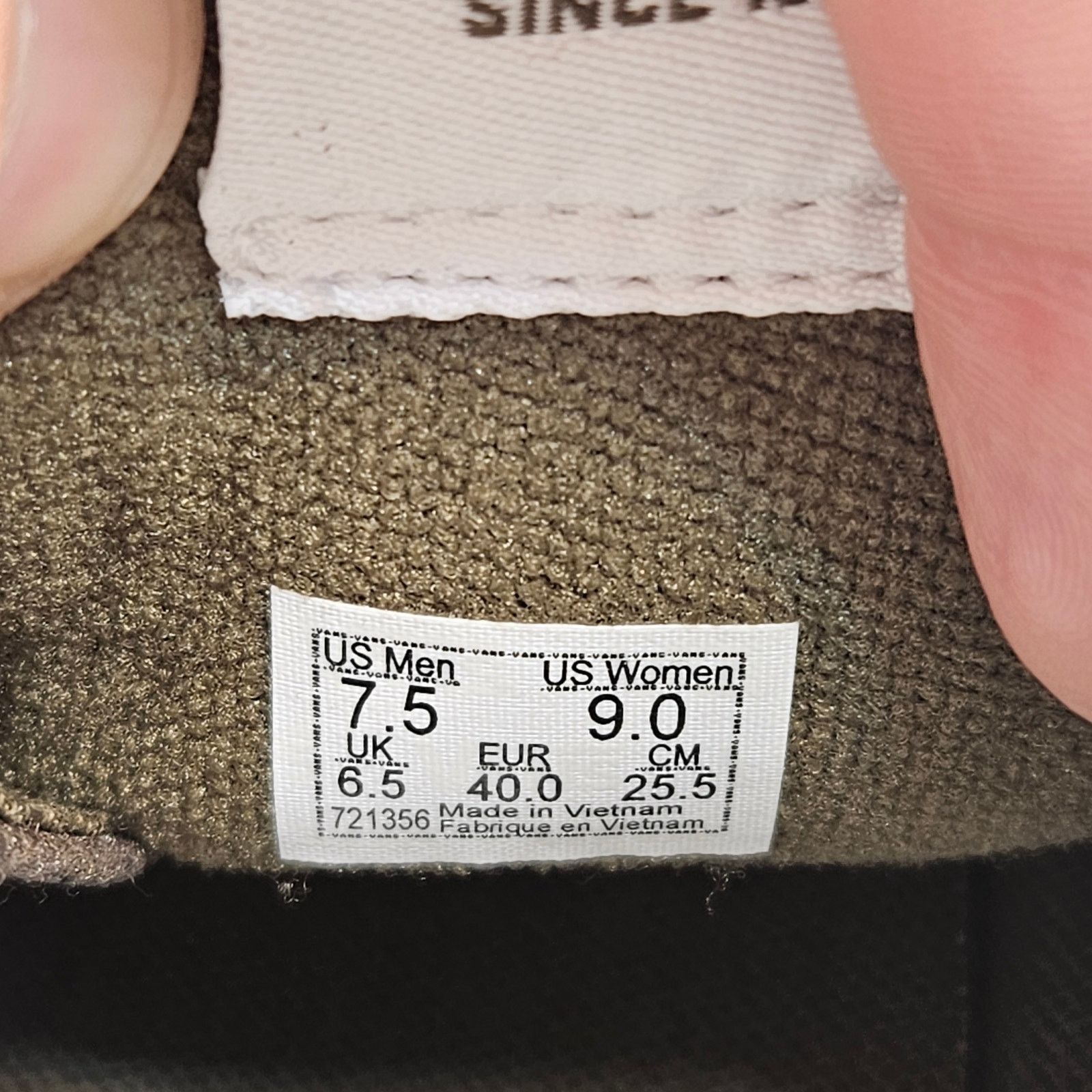 Vans VANS M7.5/W9 SK8 HI TAPERED STACKFORM SNEAKERS DARK GREEN Size US 7.5 / IT 37.5 - 7 Thumbnail
