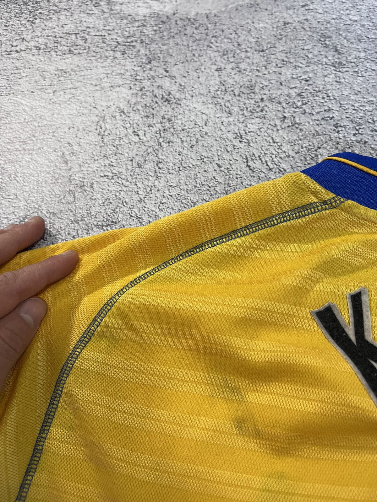 Umbro Chelsea FC 2000 Umbro Vintage Away Football Shirt Jersey Size US L / EU 52-54 / 3 - 17 Thumbnail