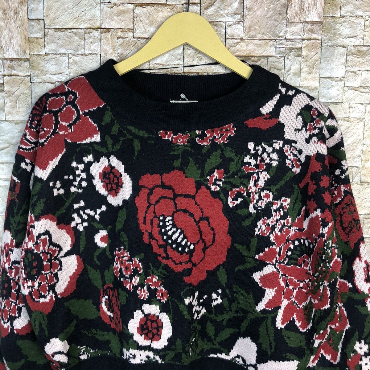 GU GU Red Flower art full sweatshirt Knitwear #A464 Size S / US 4 / IT 40 - 5 Thumbnail