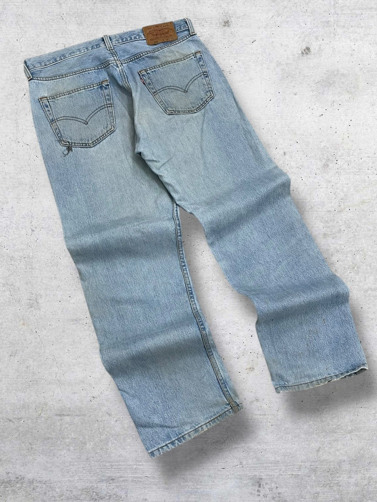 Levi's Vintage Clothing VINTAGE 501 LEVIS USA DESIGNER 90S OG RIPPED MUDWASH DENIM Size US 32 / EU 48 - 10 Thumbnail
