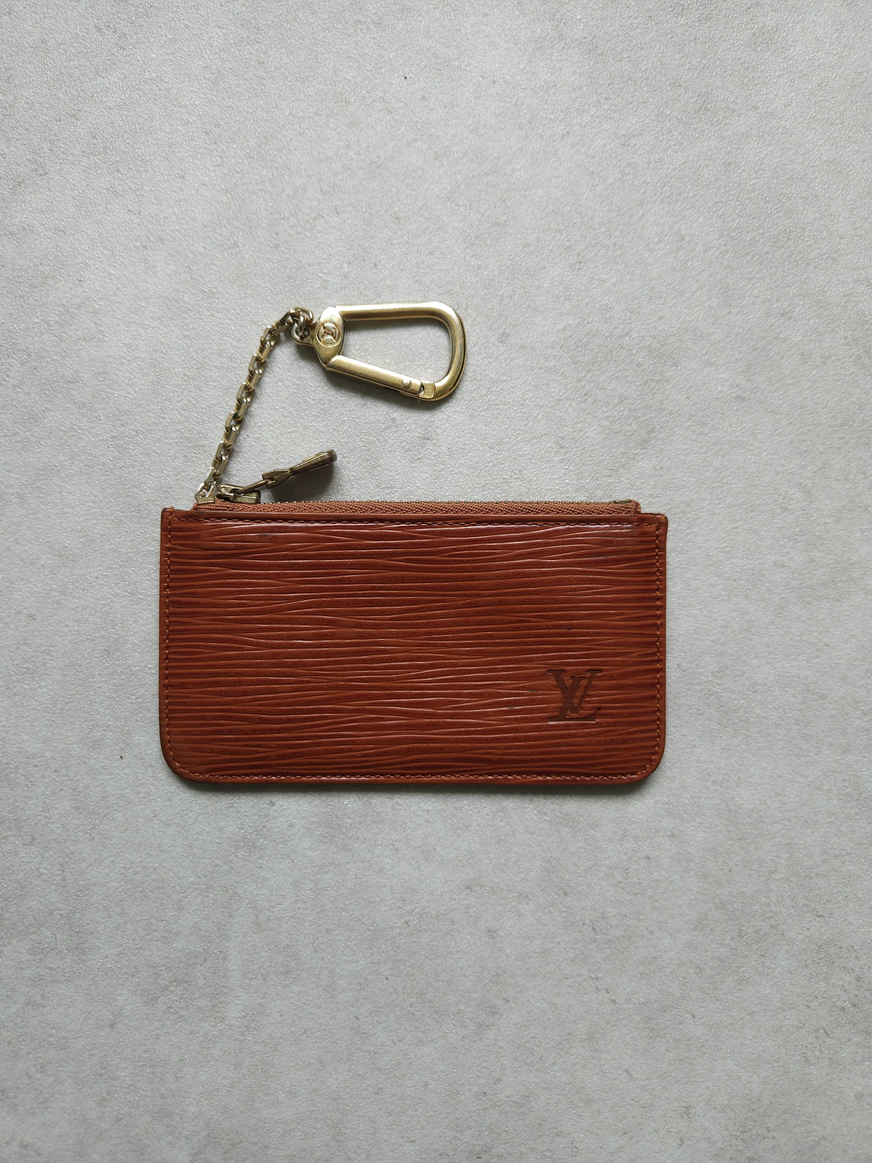 Vintage Louis Vuitton epi leather pochette cle