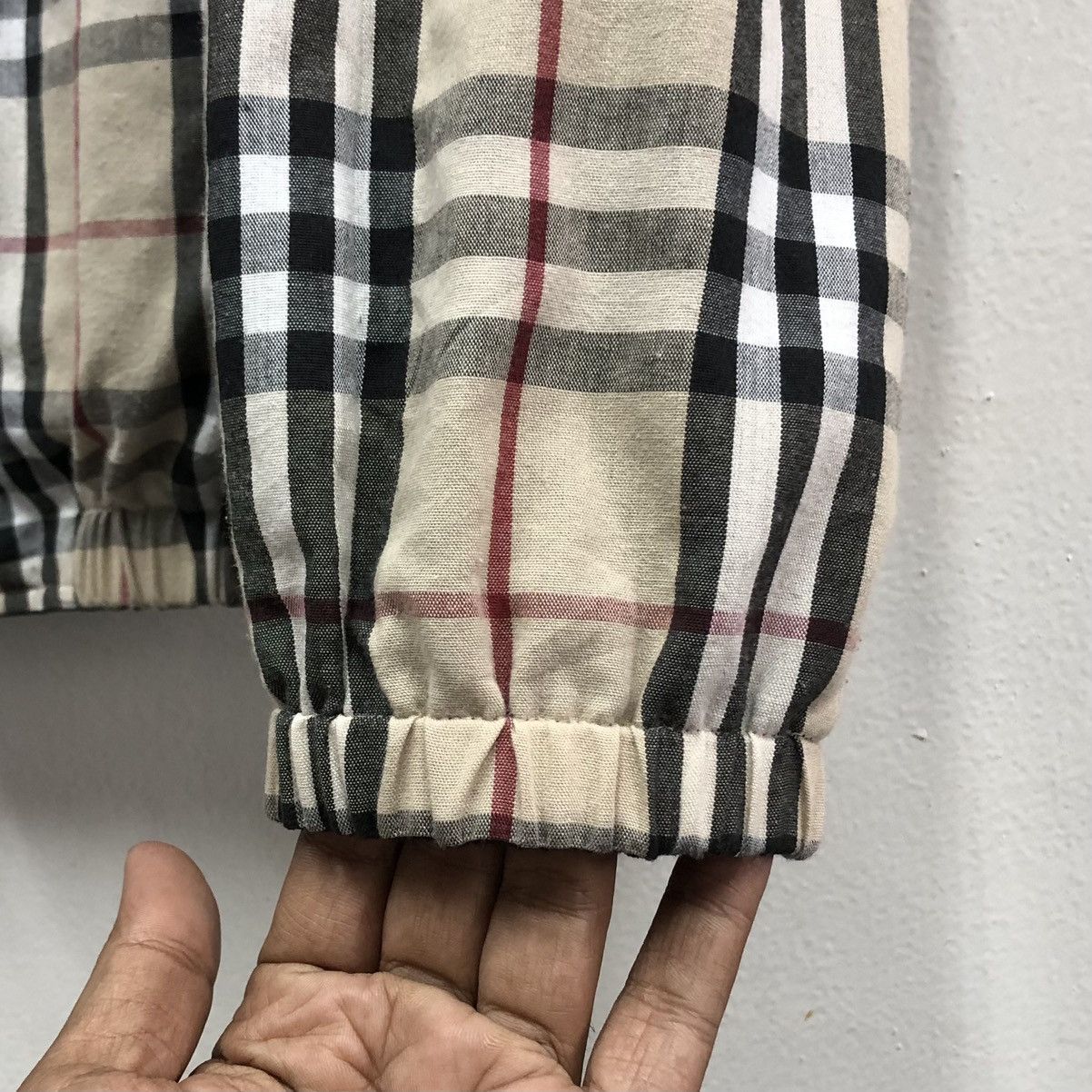 Burberry Burberry London Novacheck Reversible Bomber Jacket Size US M / EU 48-50 / 2 - 15 Thumbnail