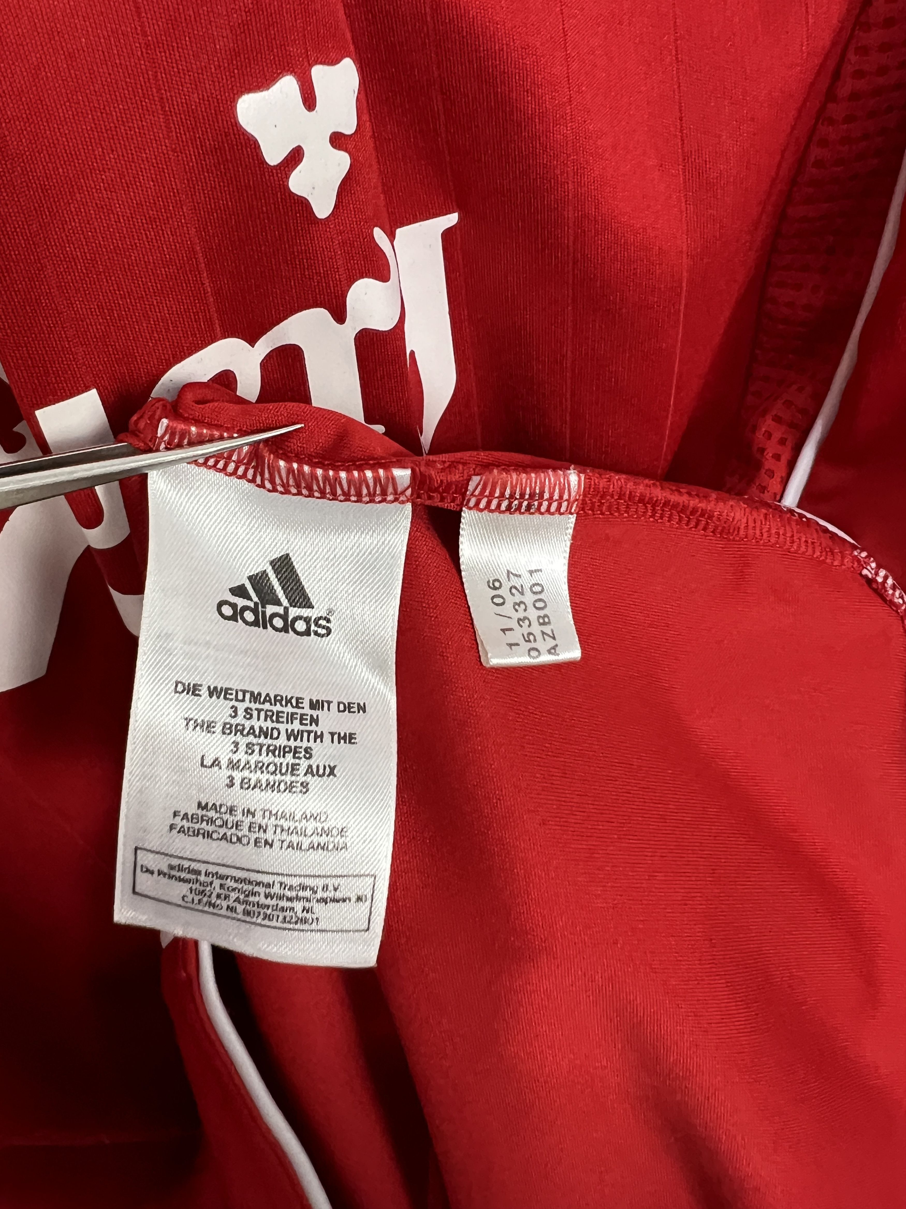 Adidas Liverpool Home football shirt 2006 Soccer Jersey Trikot Rare Size US L / EU 52-54 / 3 - 7 Thumbnail