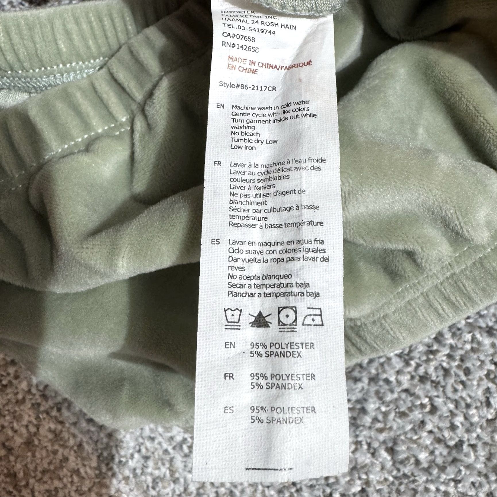 Vintage Charlotte Russe Bandeau Womens XL Velour Coquette Fairycore Retro 90s Y2K Look Bra Shirt Womens XL Green Velvet 90s Retro Bandeau Bra Size ONE SIZE - 7 Thumbnail