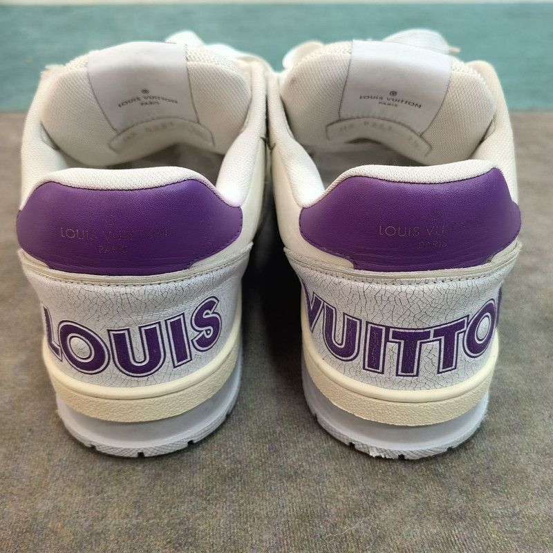 Louis Vuitton Louis Vuitton Stylish Trainer Sneakers for Men - Size US 8 / EU 41 - 3 Thumbnail